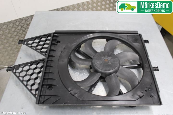 Skoda FABIA 07-14 Kjølevifte Elektrisk