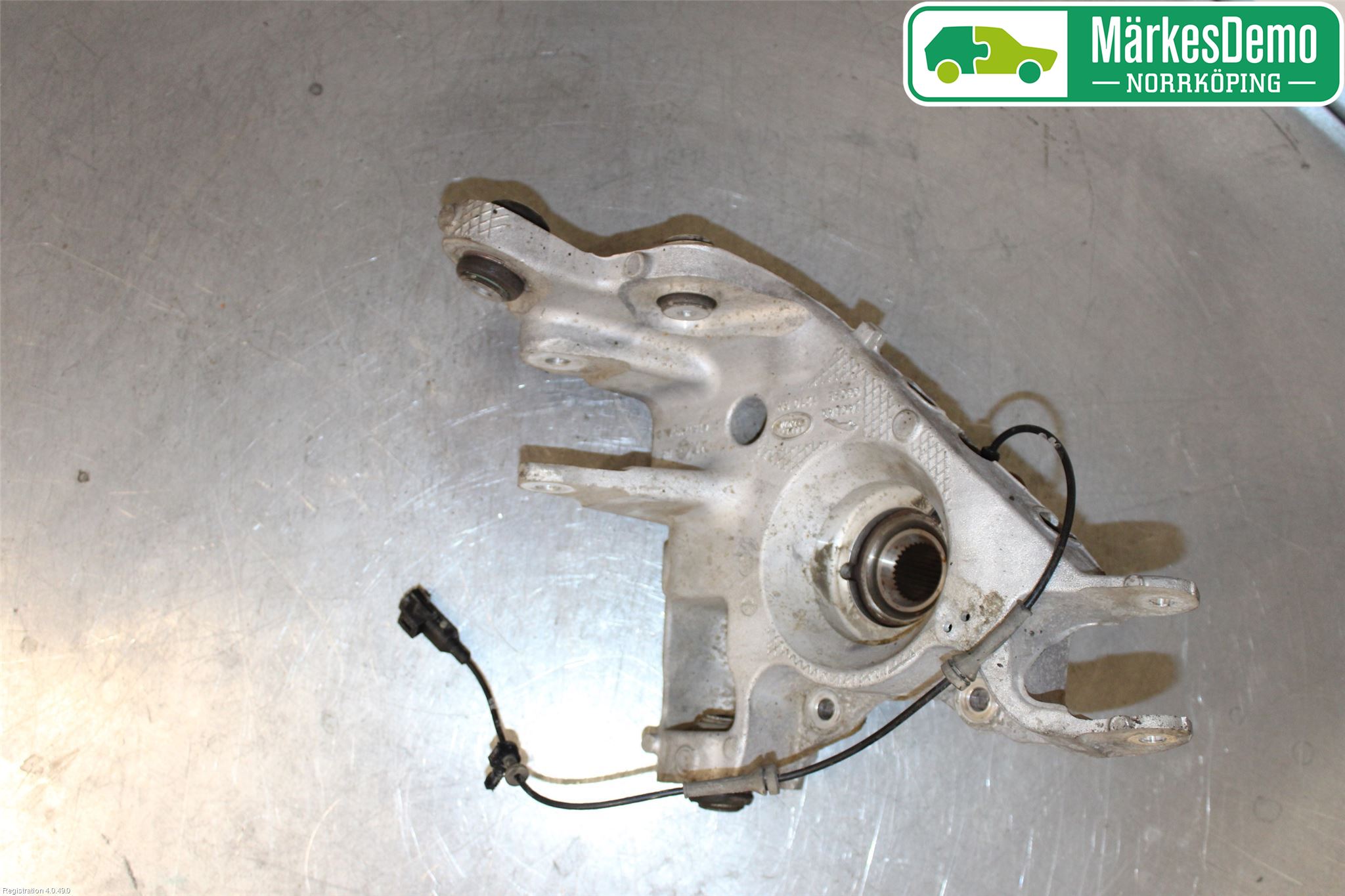 Jaguar XE (X760) 15-24 Spindel Hb