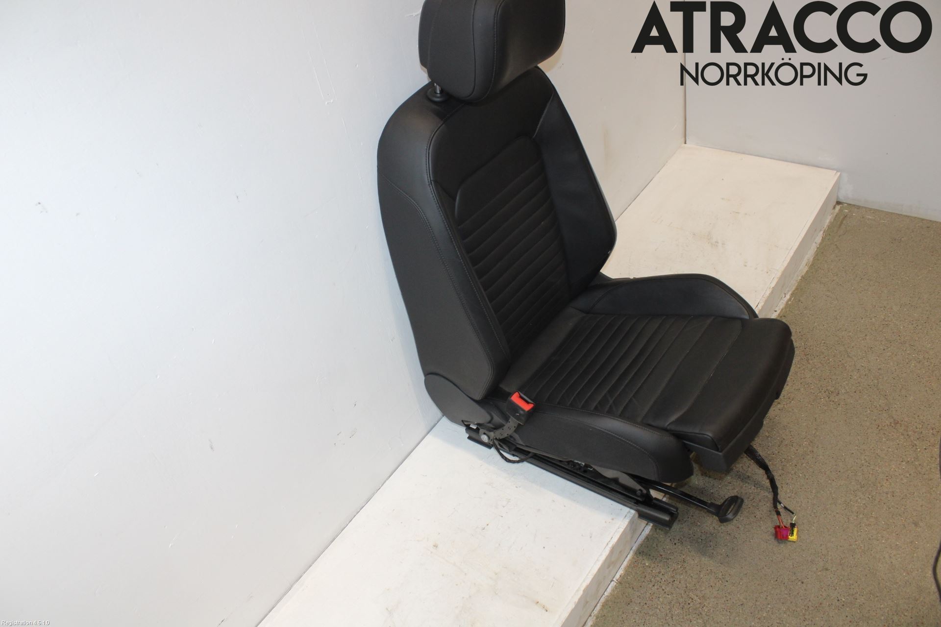 Volkswagen VW PASSAT 15-19 Innr Sete Foran Venstre