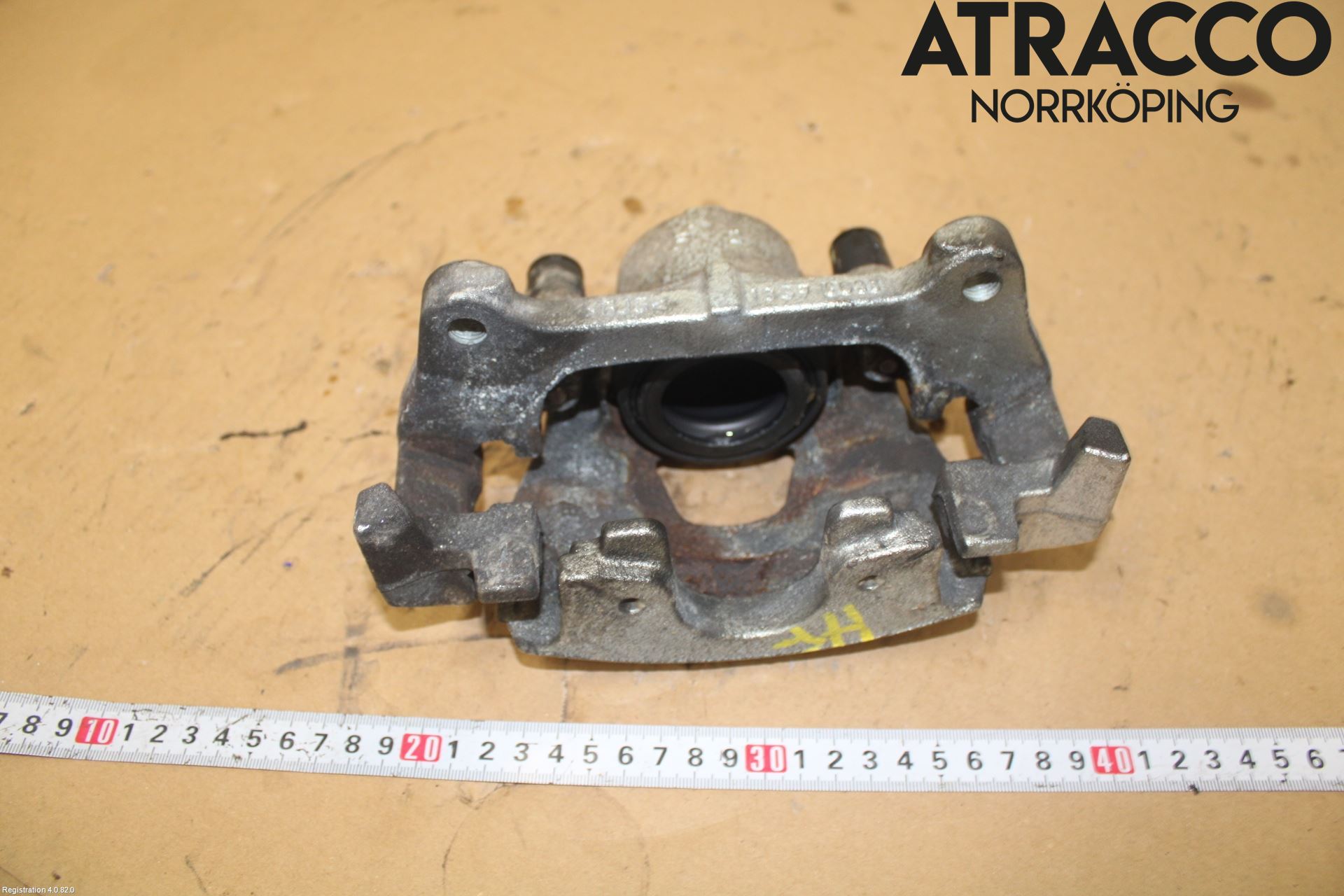 Toyota YARIS XP21 20- Bremsecaliper Foran Høyre