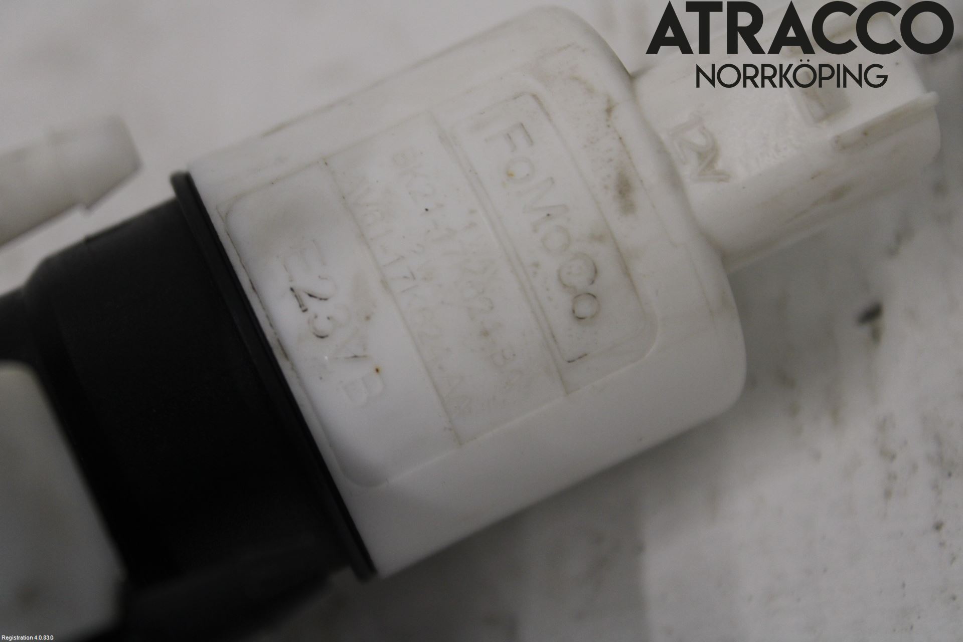 Jaguar XF (X260) 16-24 Spylerpumpe Frontrute
