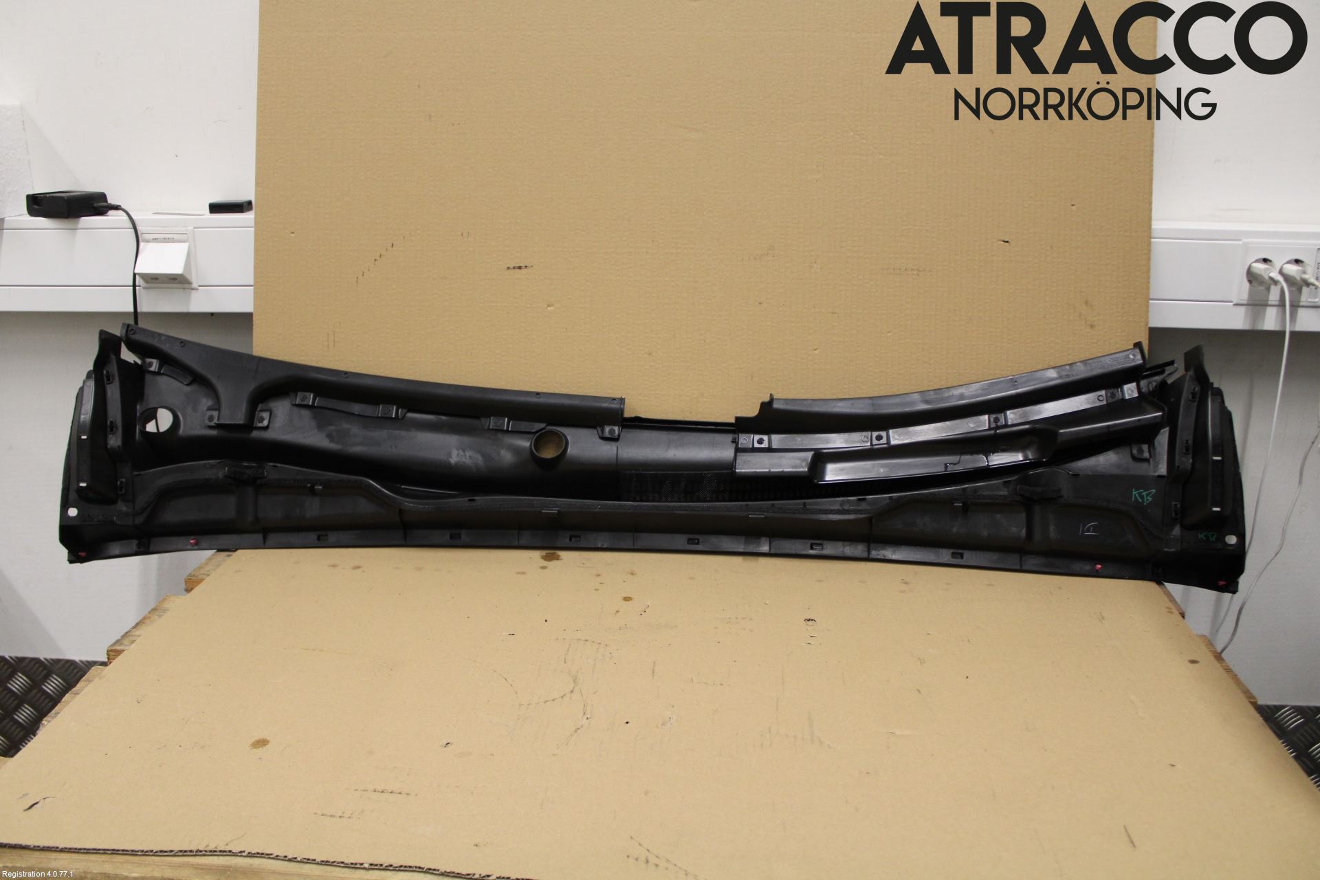Lexus ES 250/300/330 Visker Deksel-Grill-Under Frr