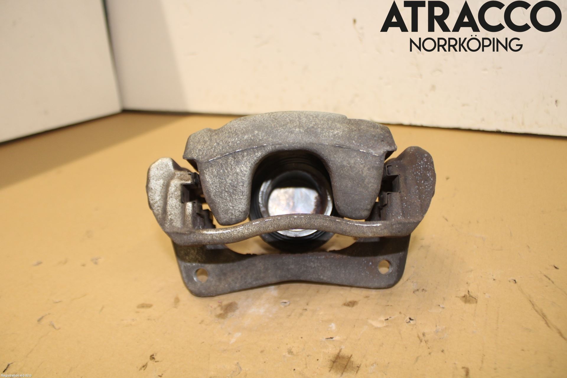 Toyota C-HR 16-23 Bremsecaliper Foran Høyre