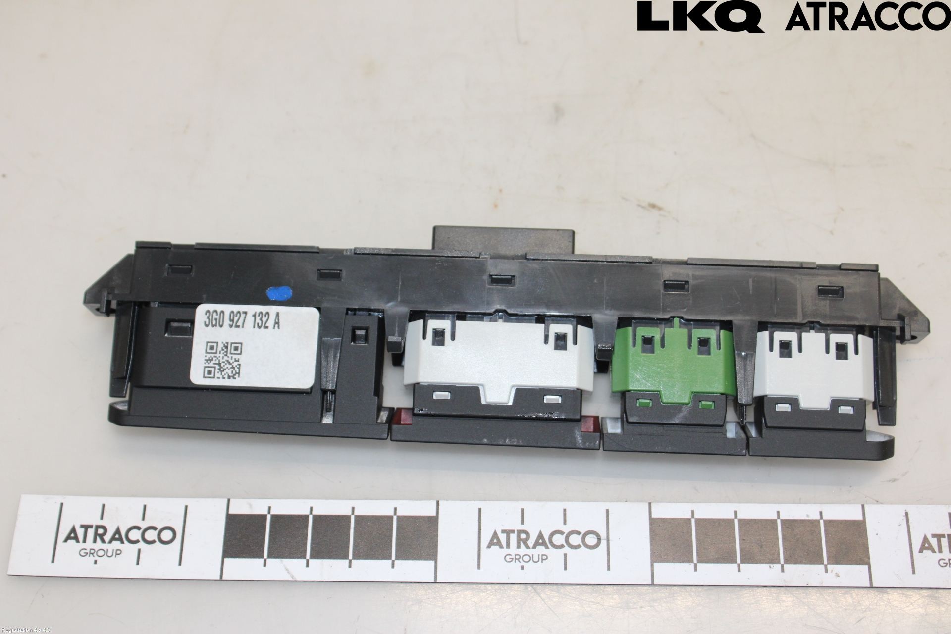 Volkswagen VW PASSAT 15-19 Bryter Varsel (Nødblink)