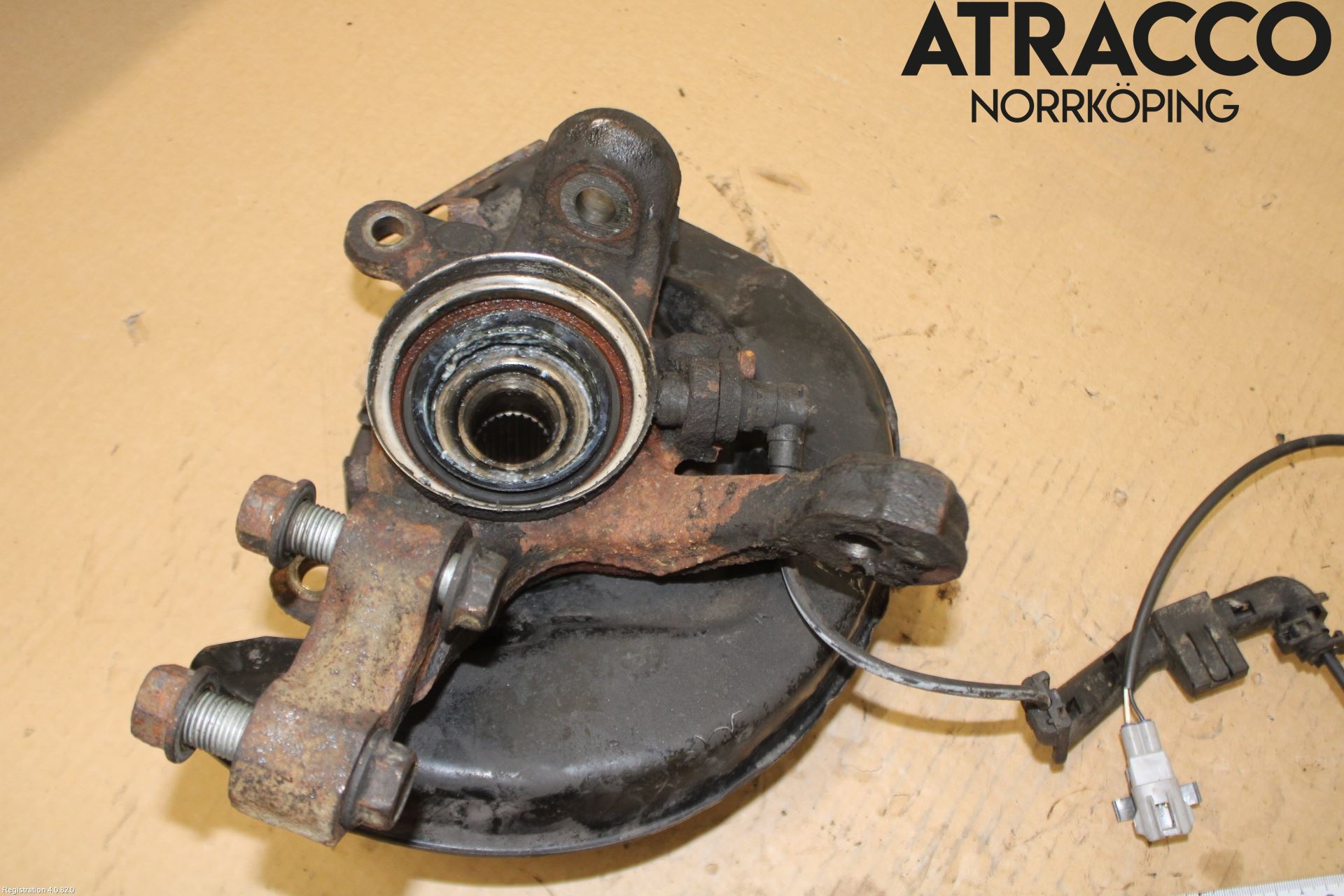 Toyota COROLLA 98-01 Spindel Vf