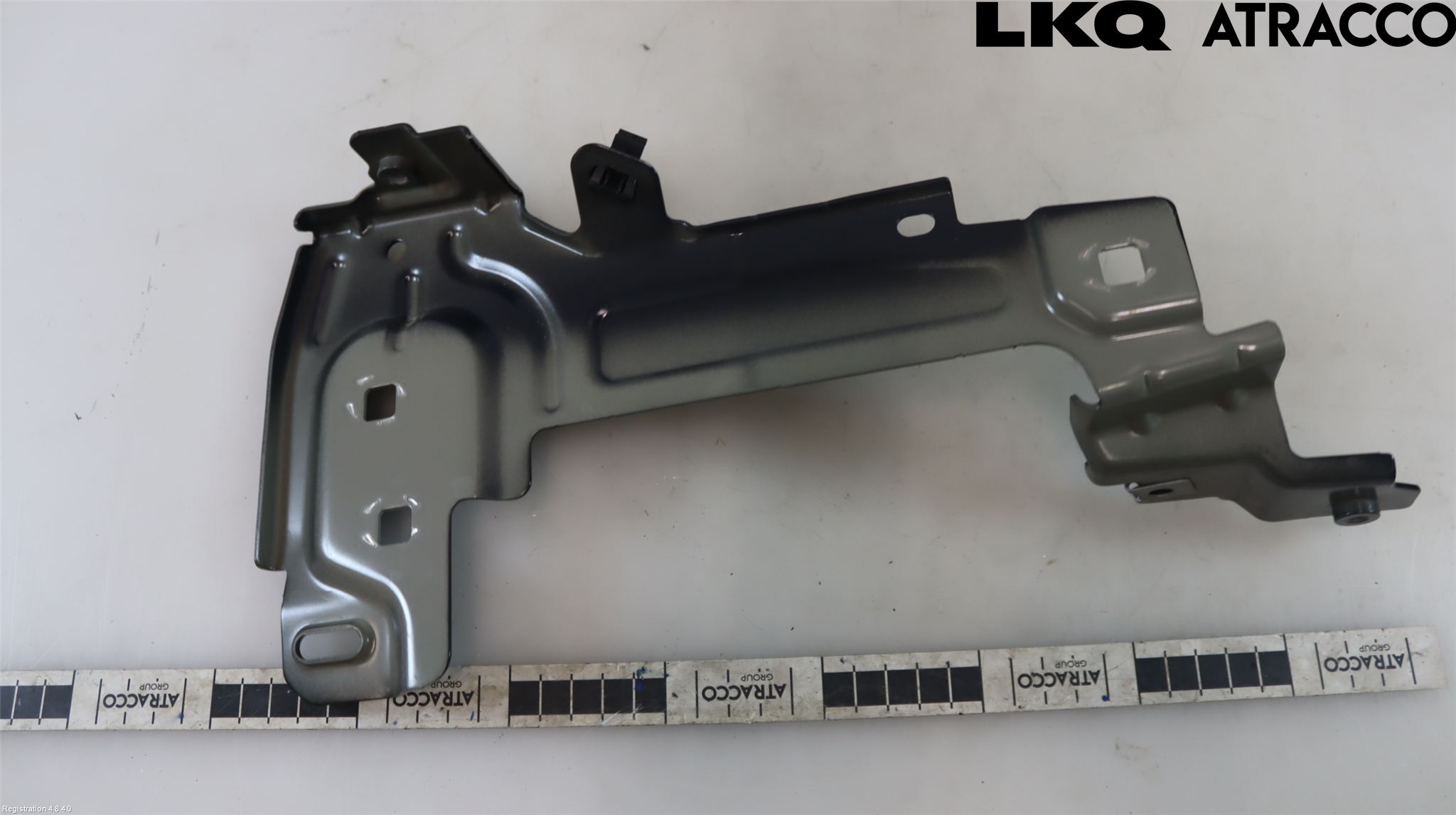 Mercedes-Benz MB EQE (V295) 22- Frontskjermfeste Venstre