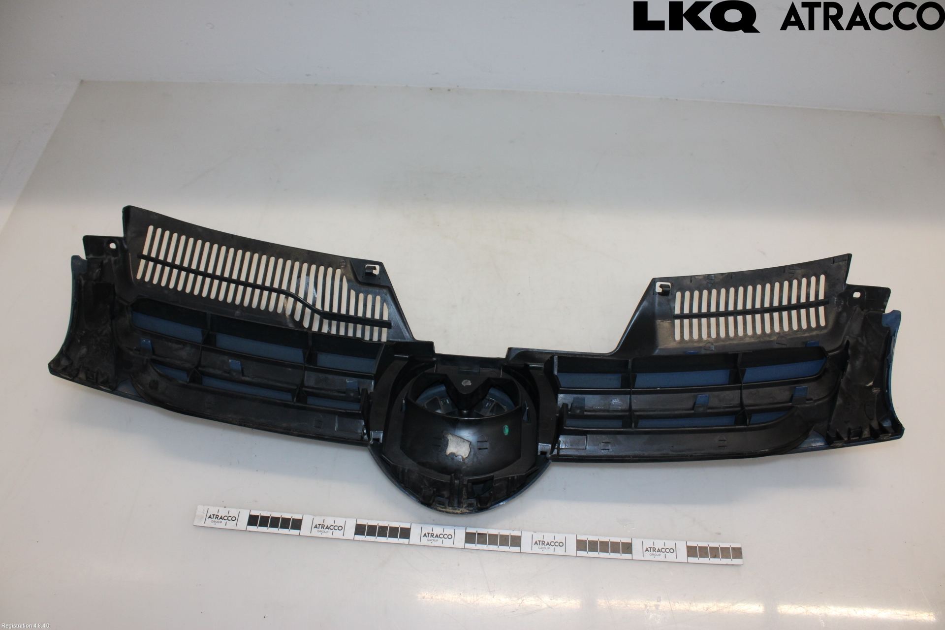 Volkswagen VW GOLF V 04-09 Grill Komplett