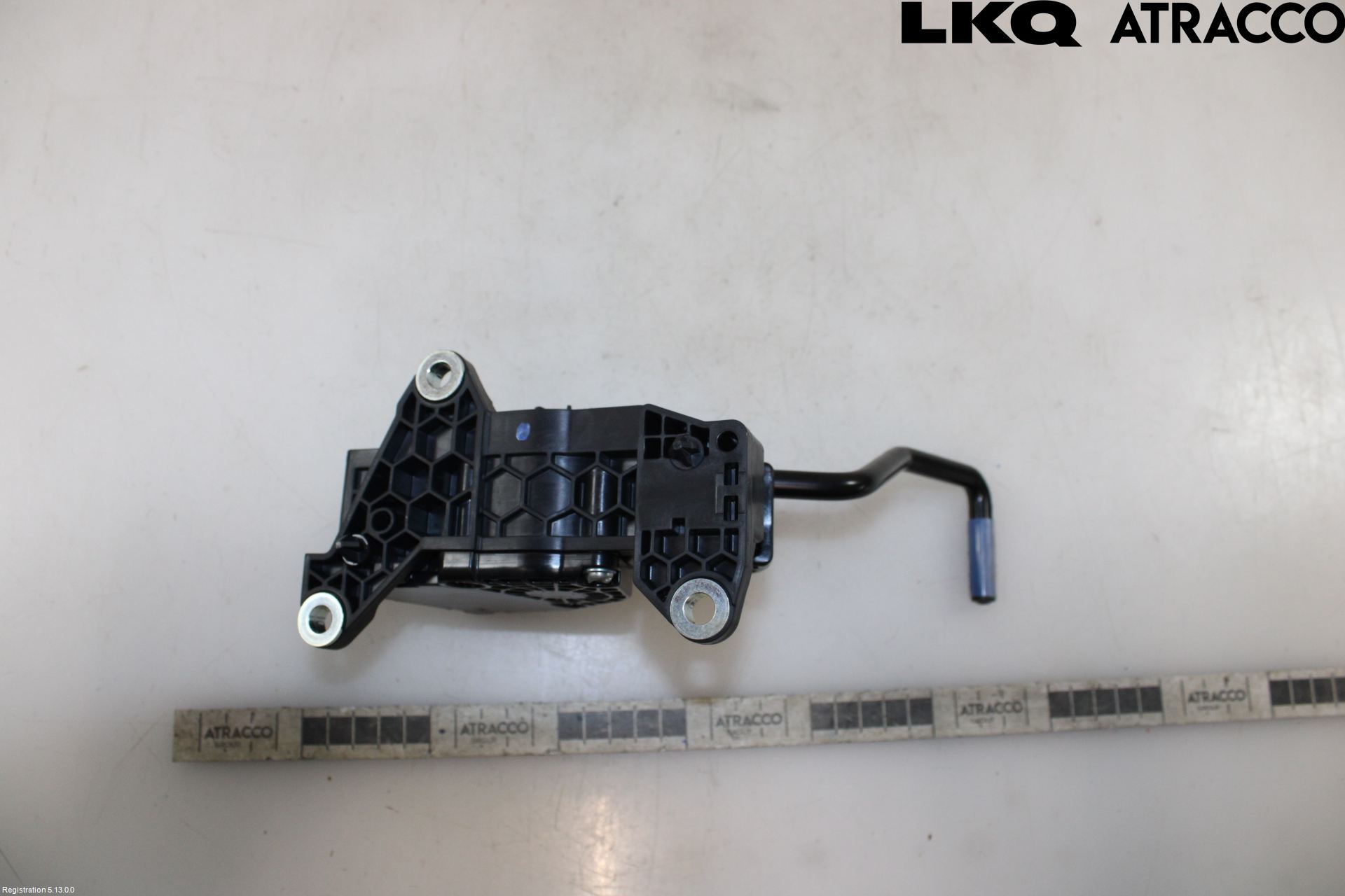 Lexus UX/300e 19- Gasspedal