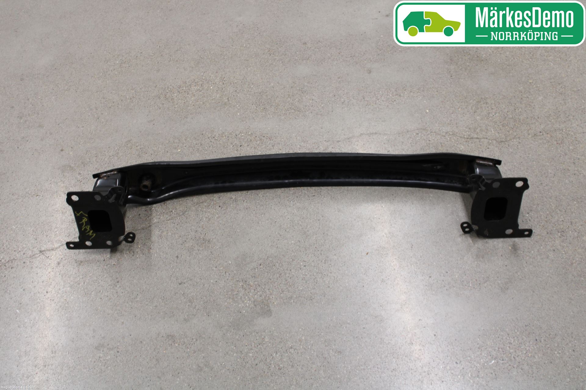 Seat LEON 06-12 Støtfanger Foran Bjelke