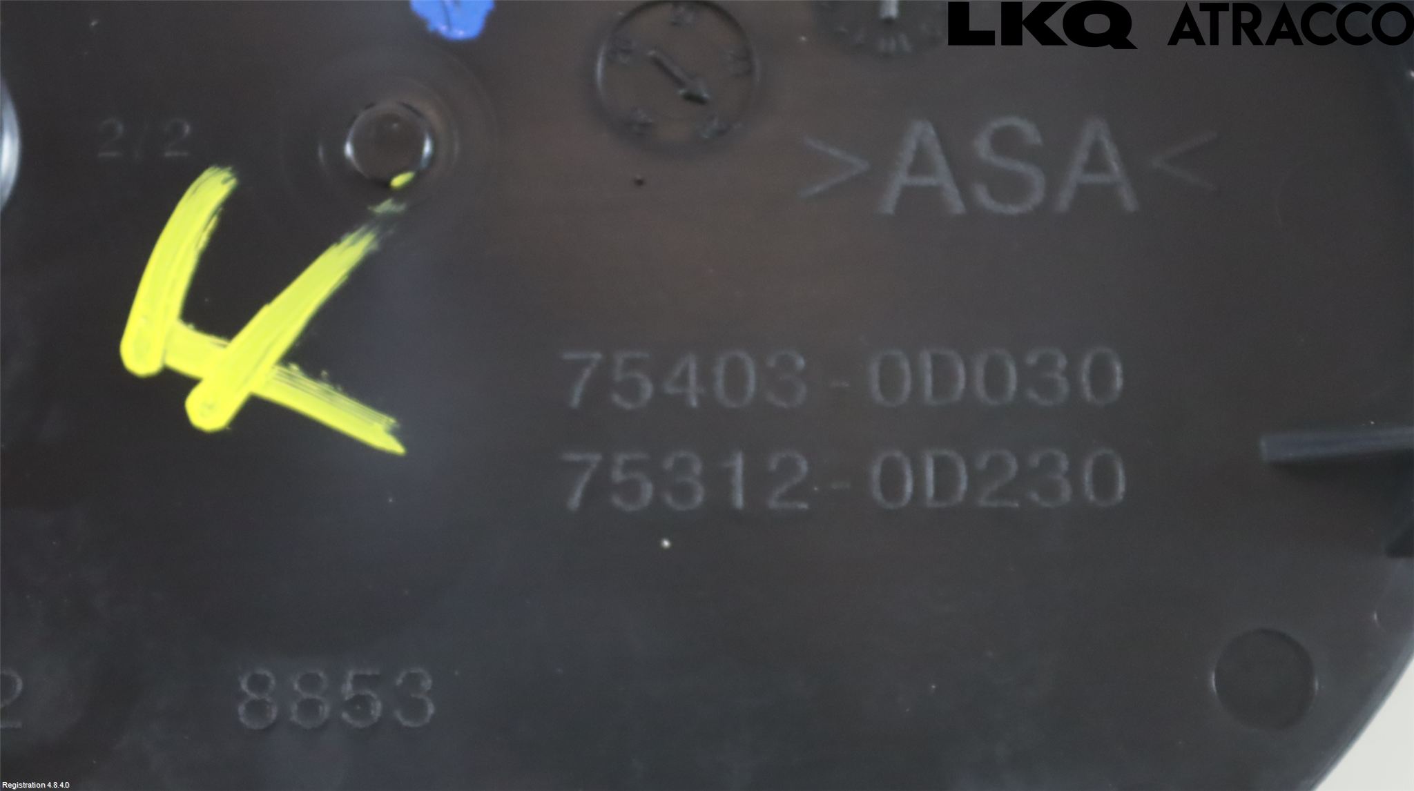 Toyota YARIS CROSS XP21 21- Emblem