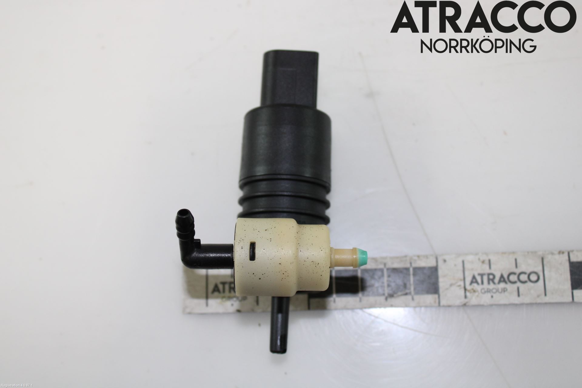 Audi A3/S3     04-05 Spylerpumpe Frontrute