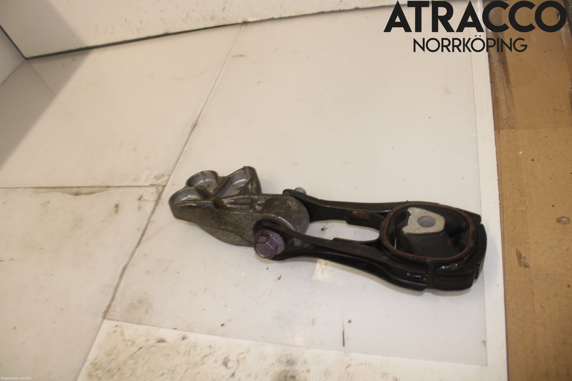 Toyota PRIUS (ZVW50) 16-21 Motor Feste Stål-Alu