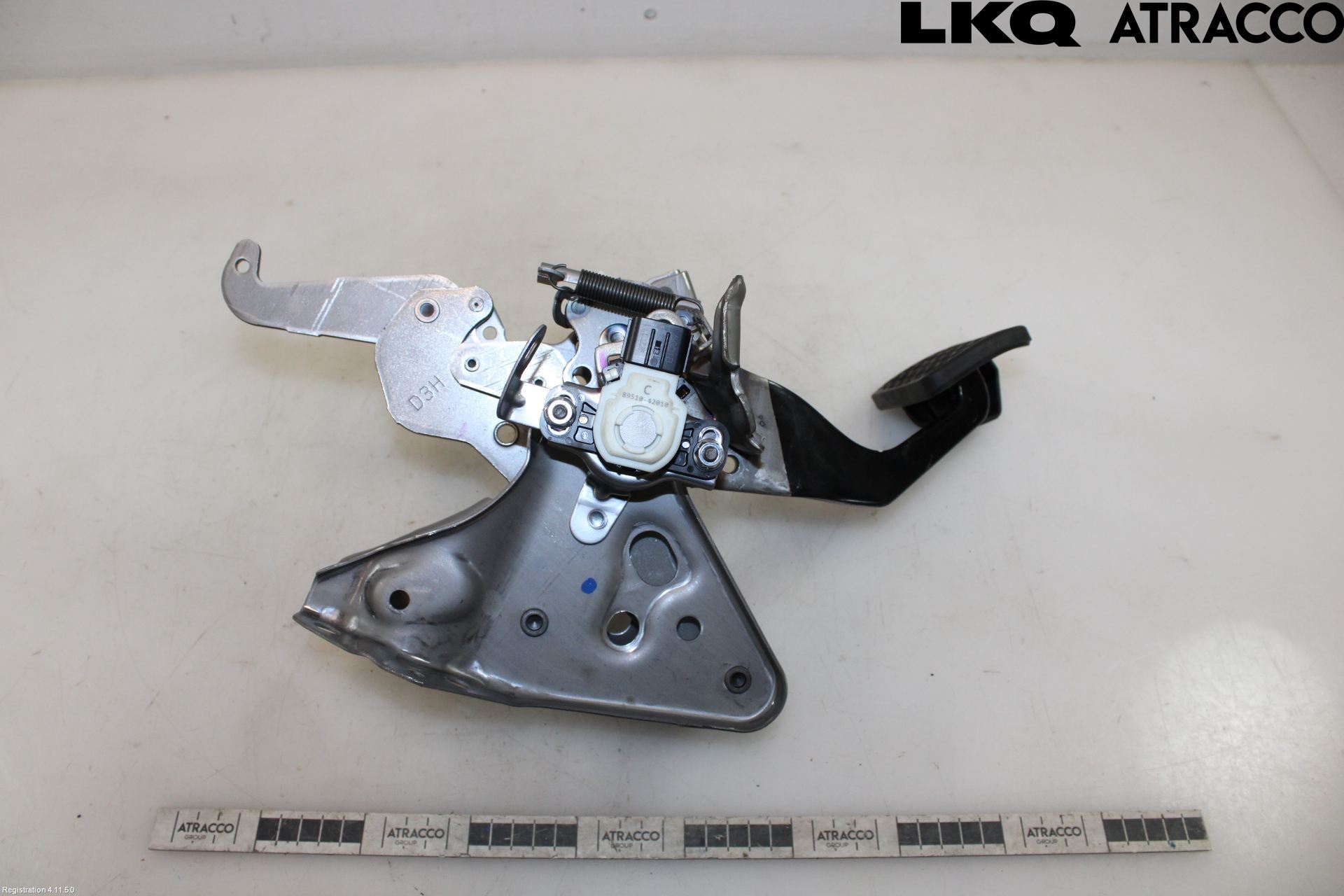 Toyota RAV4 19- Bremsepedal