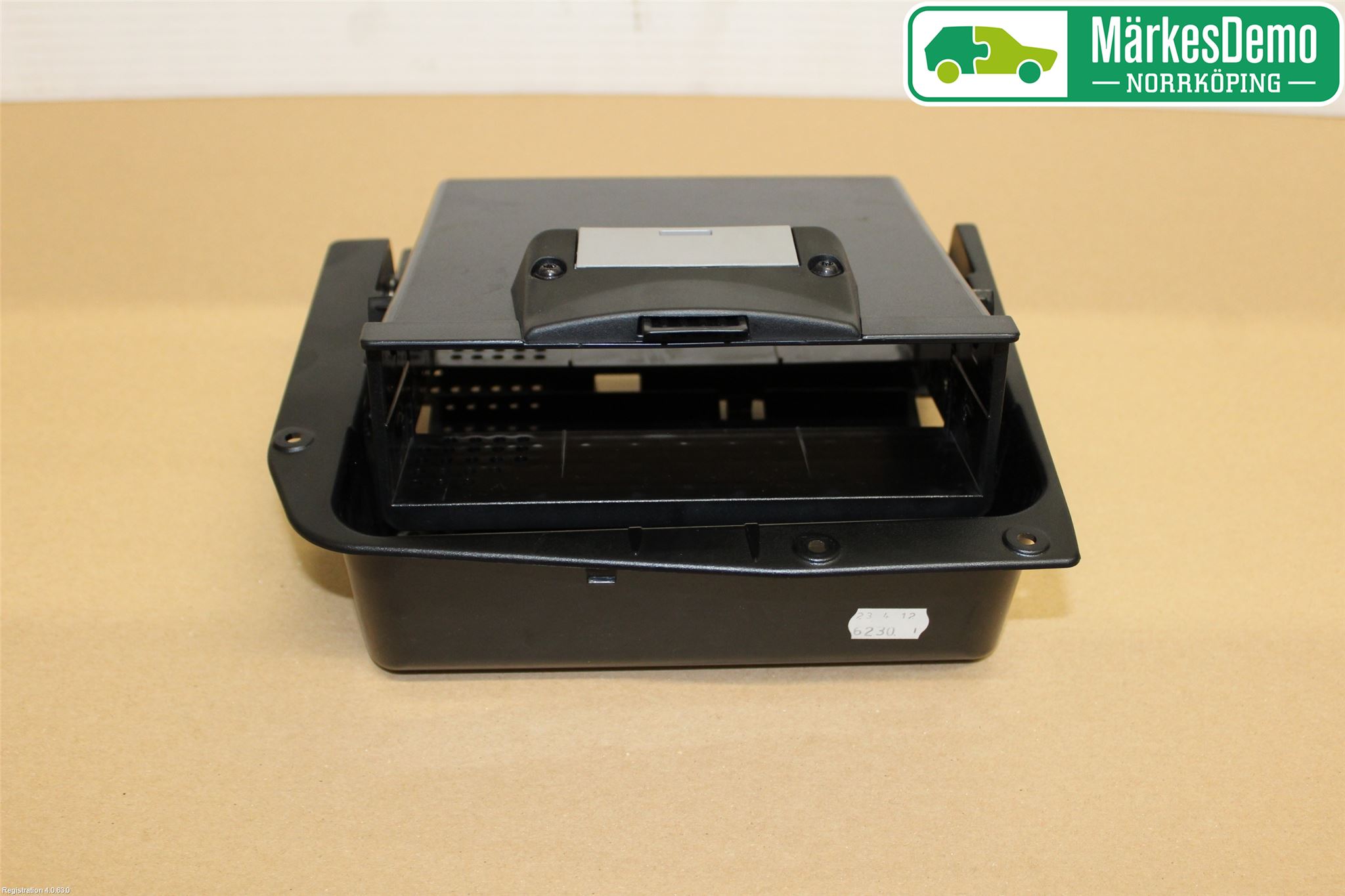 BMW 5 F10/F11/F18 09-17 Stereo Dvd Spiller