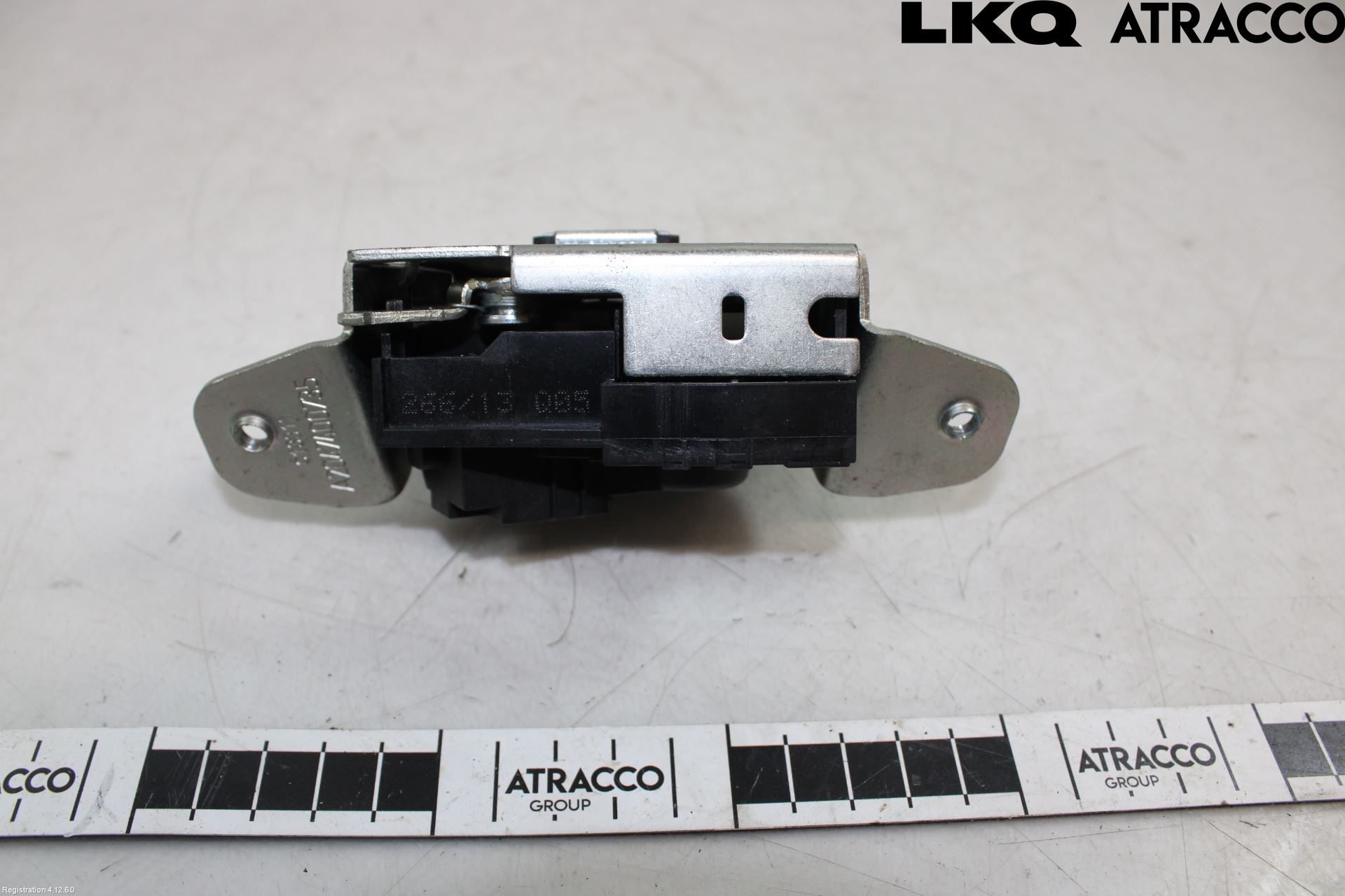 Mercedes-Benz MB E-KLASS (W212) 09-16 Bakluke-Lokk Låsekasse