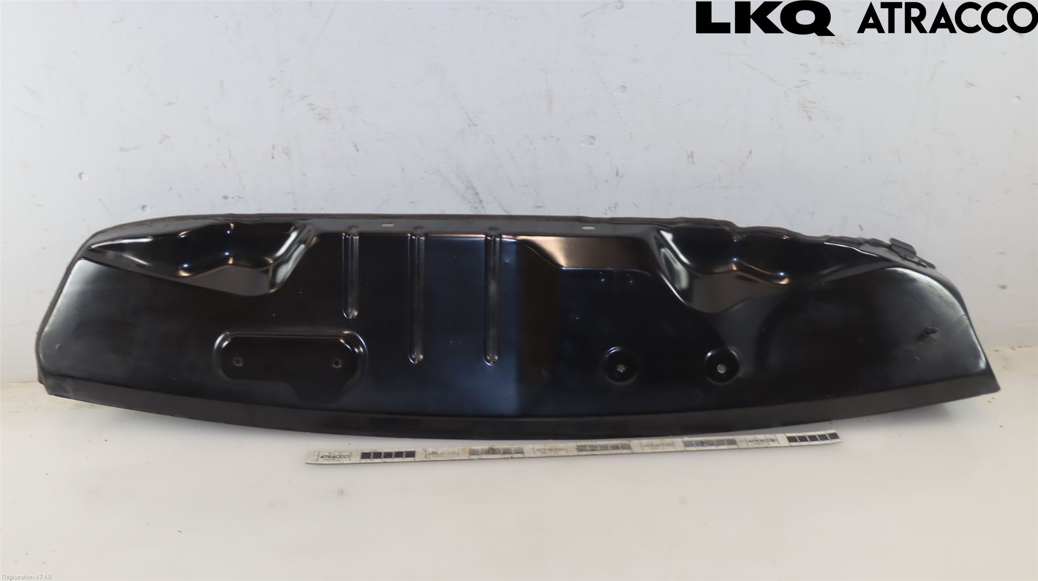 Volkswagen VW TOURAN 16- Visker Deksel-Grill-Under Frr