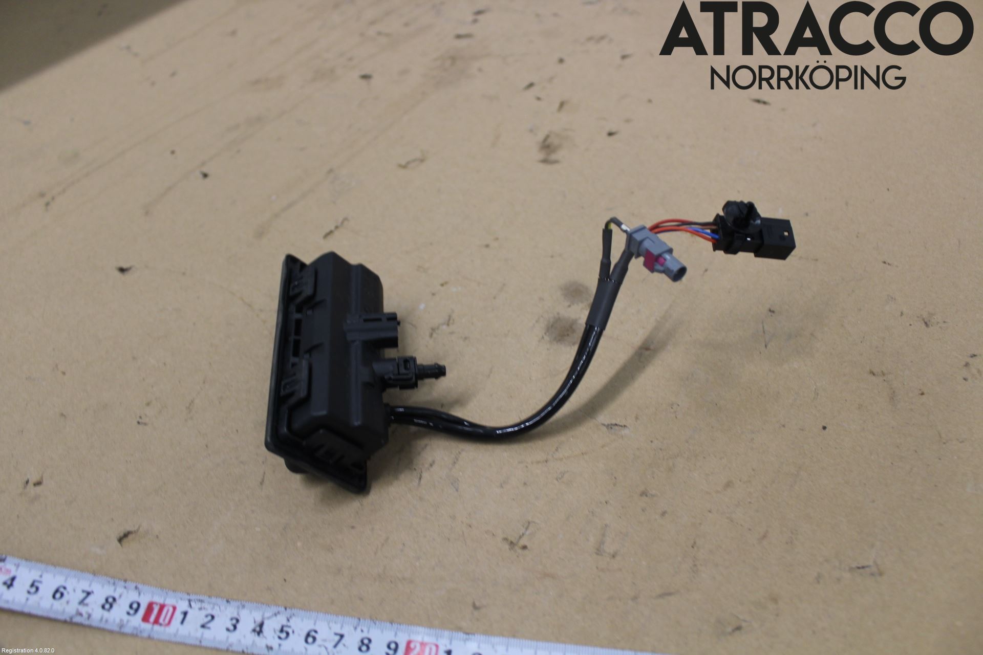 Volkswagen VW TIGUAN 16-24 Bakluke Handtak Ytre