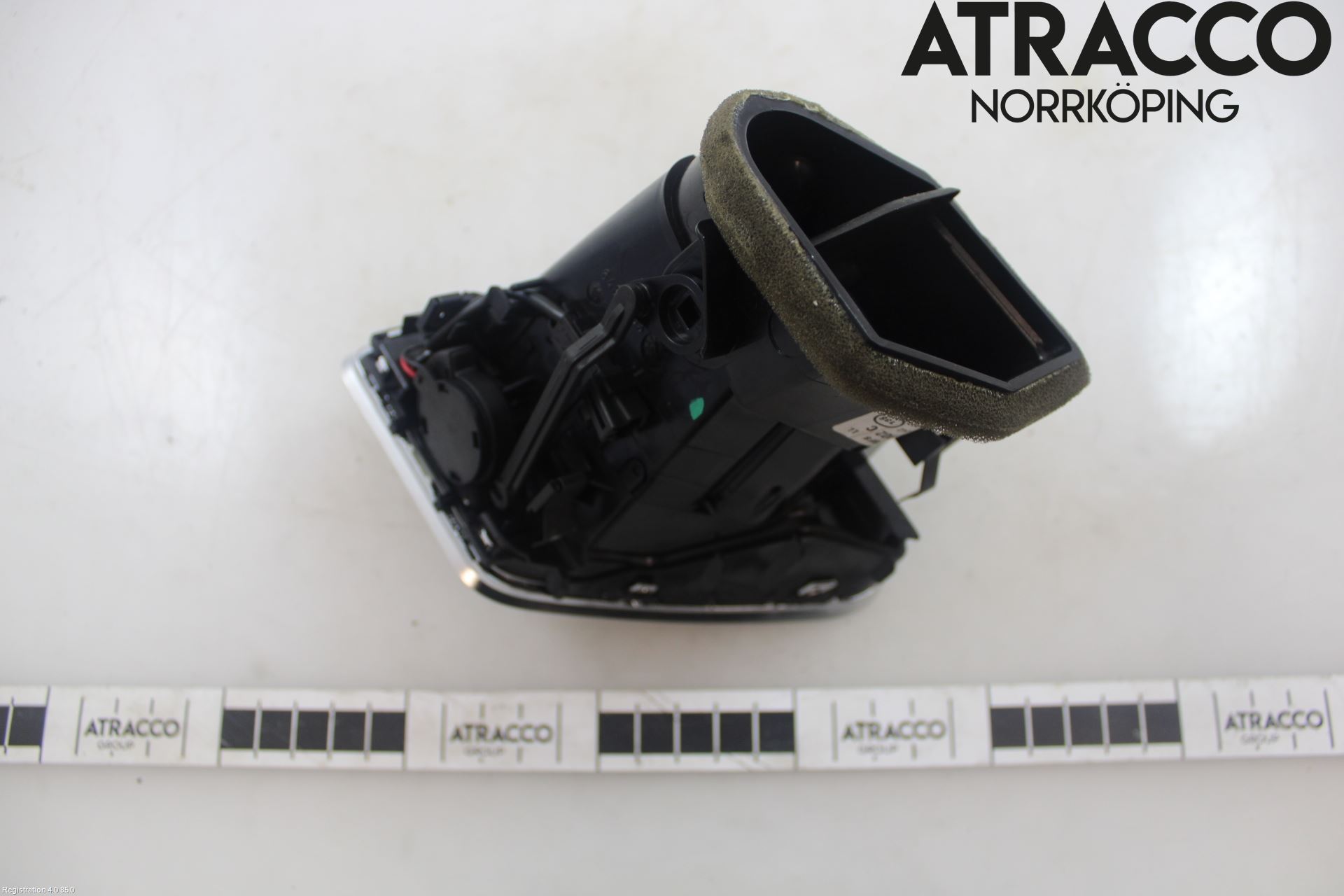 Audi A4/S4 08-11 Dashbord Kanal - Dyse