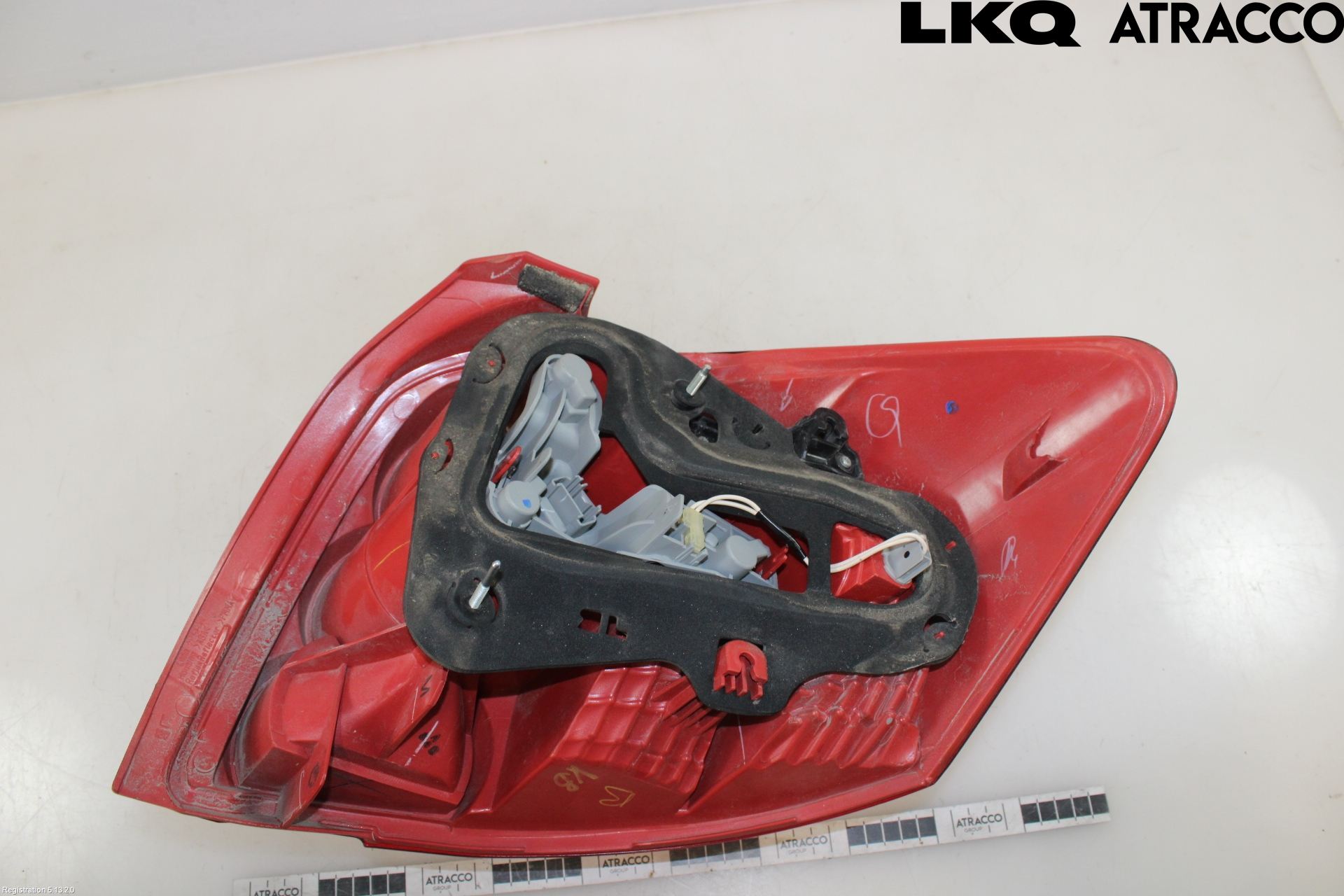 Toyota AURIS 10-12 Baklykt Venstre