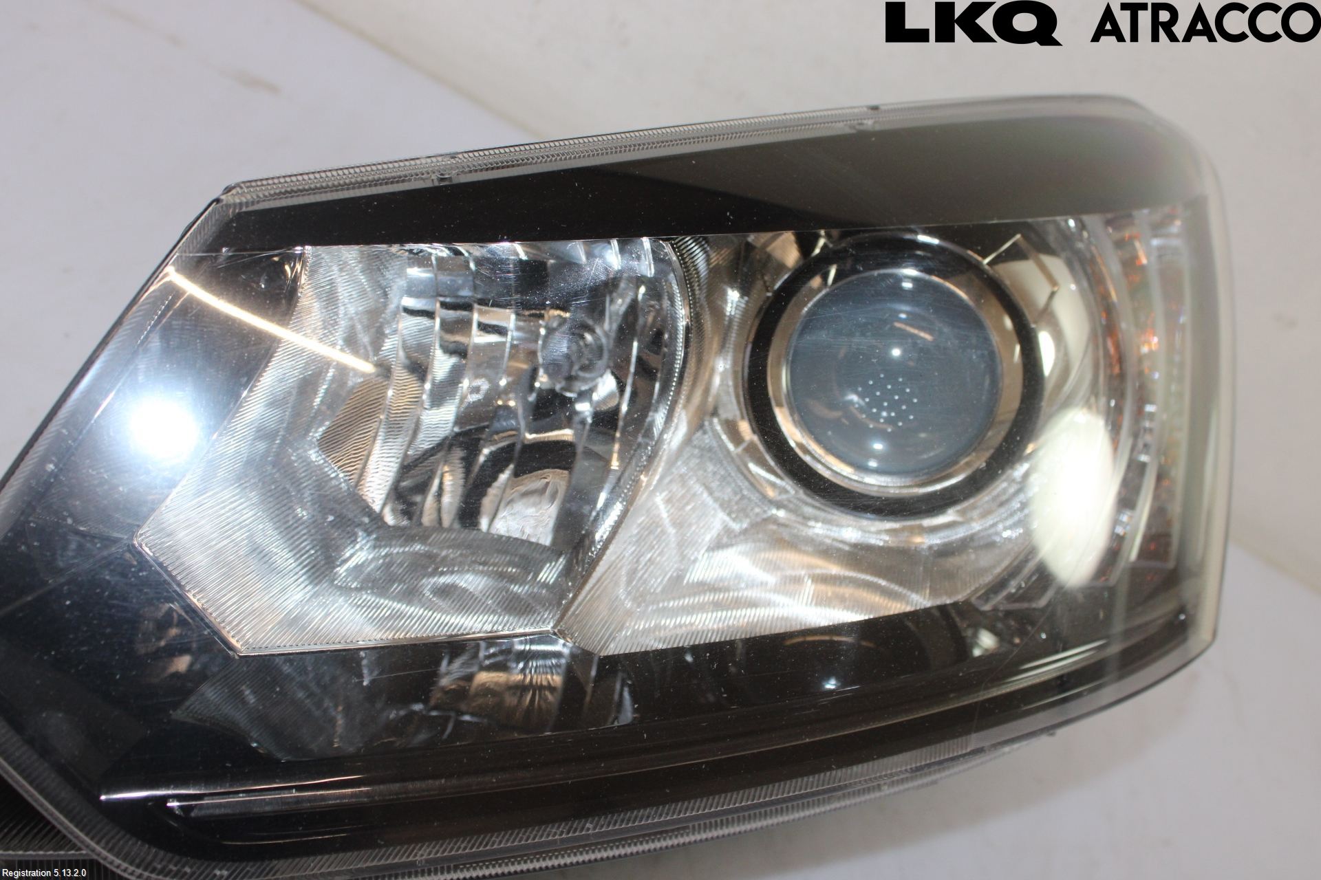Skoda YETI Frontlykt Venstre