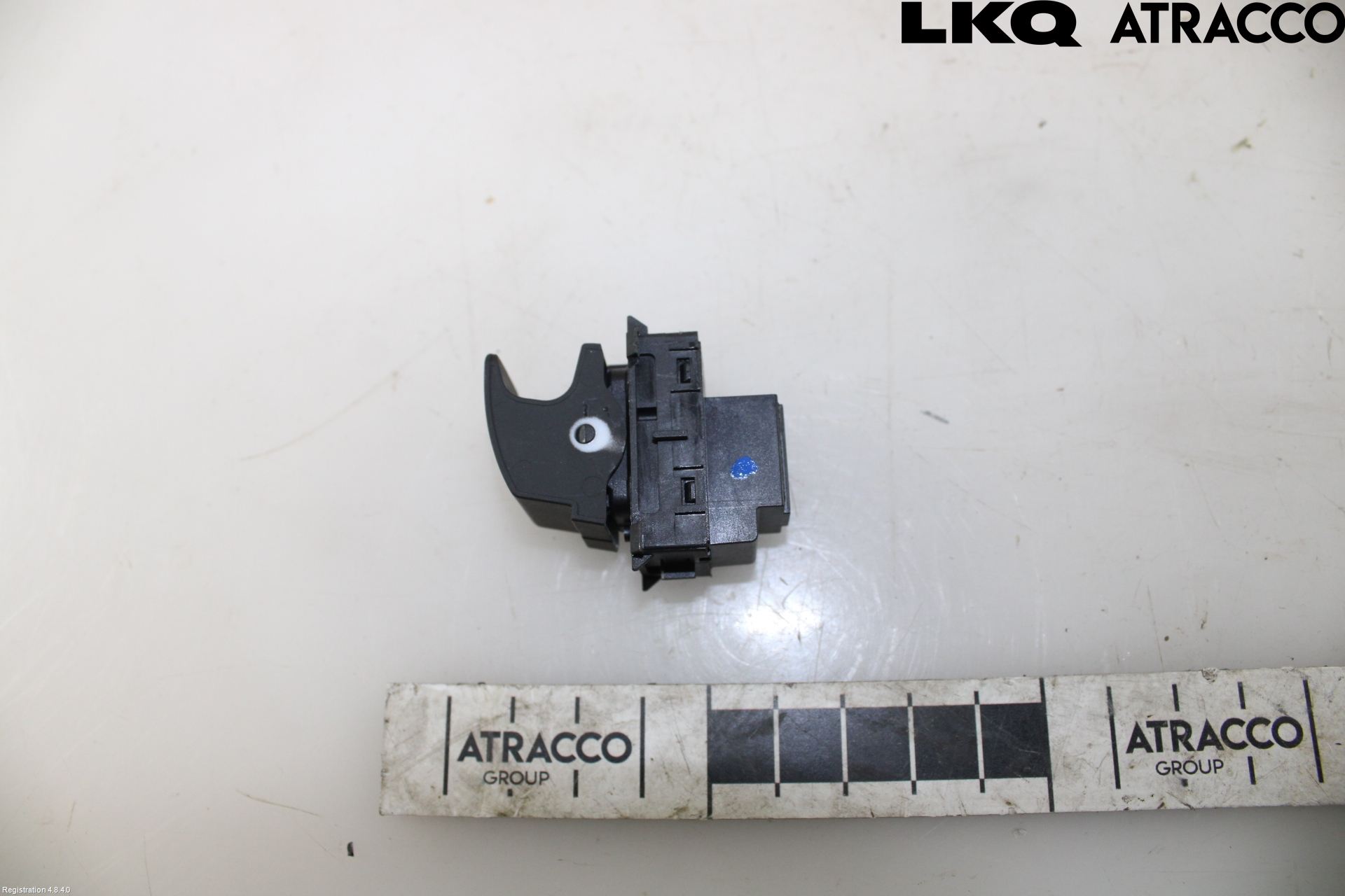 Skoda OCTAVIA (NX) 20- Bryter Drivstoff Tankluke