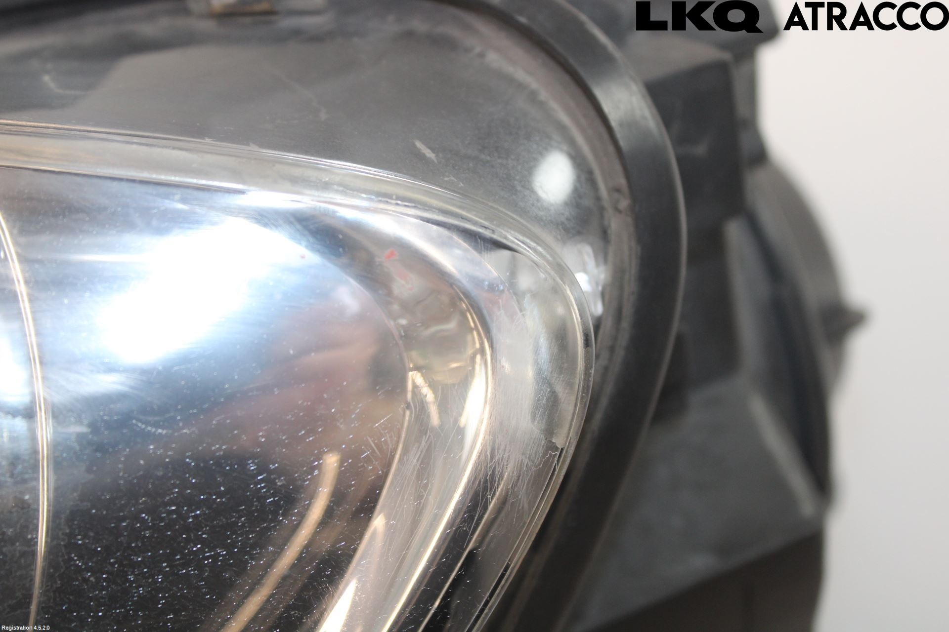 Volkswagen VW TOURAN 03-10 Frontlykt Venstre