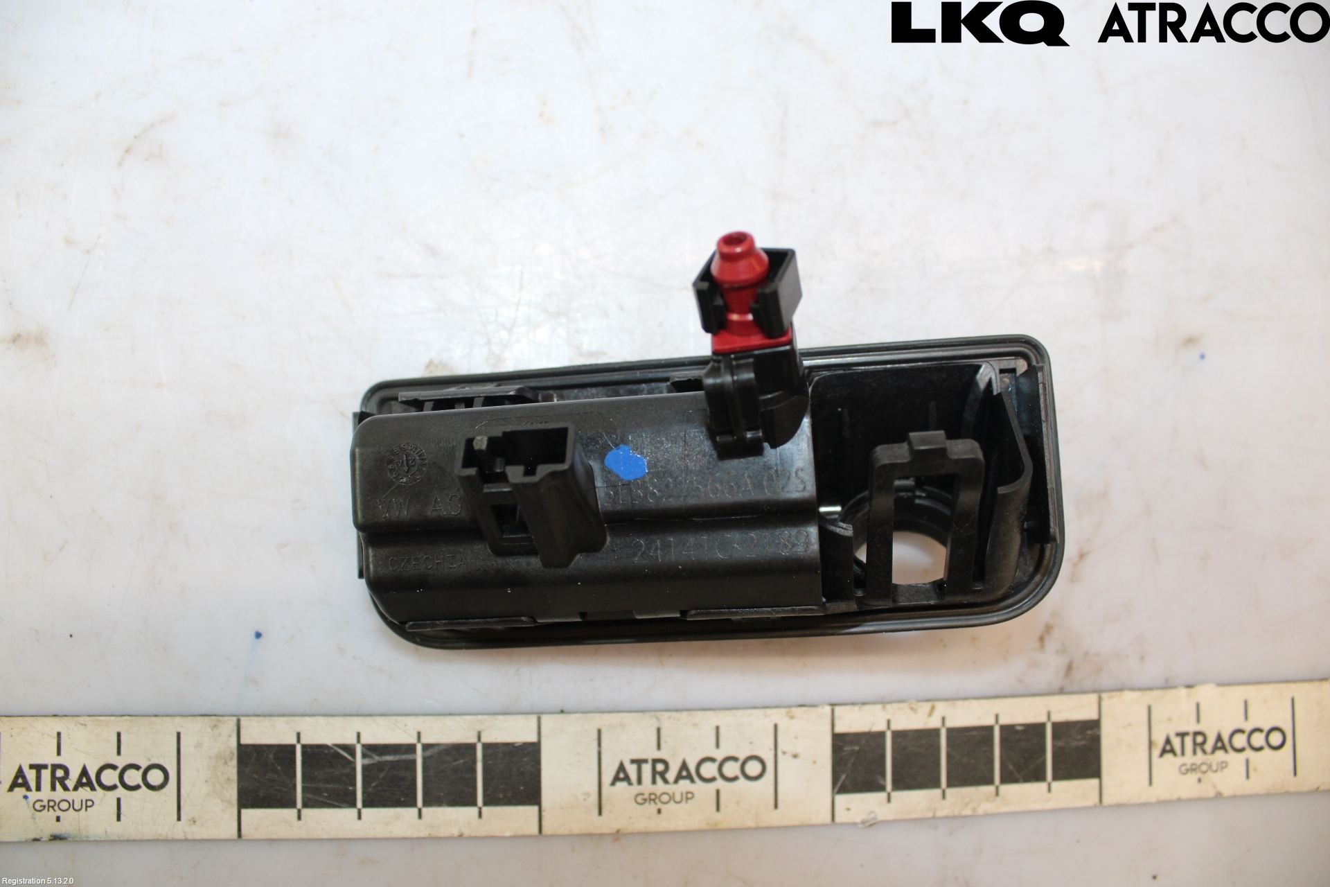 Volkswagen VW TIGUAN 24- Bakluke Handtak Ytre
