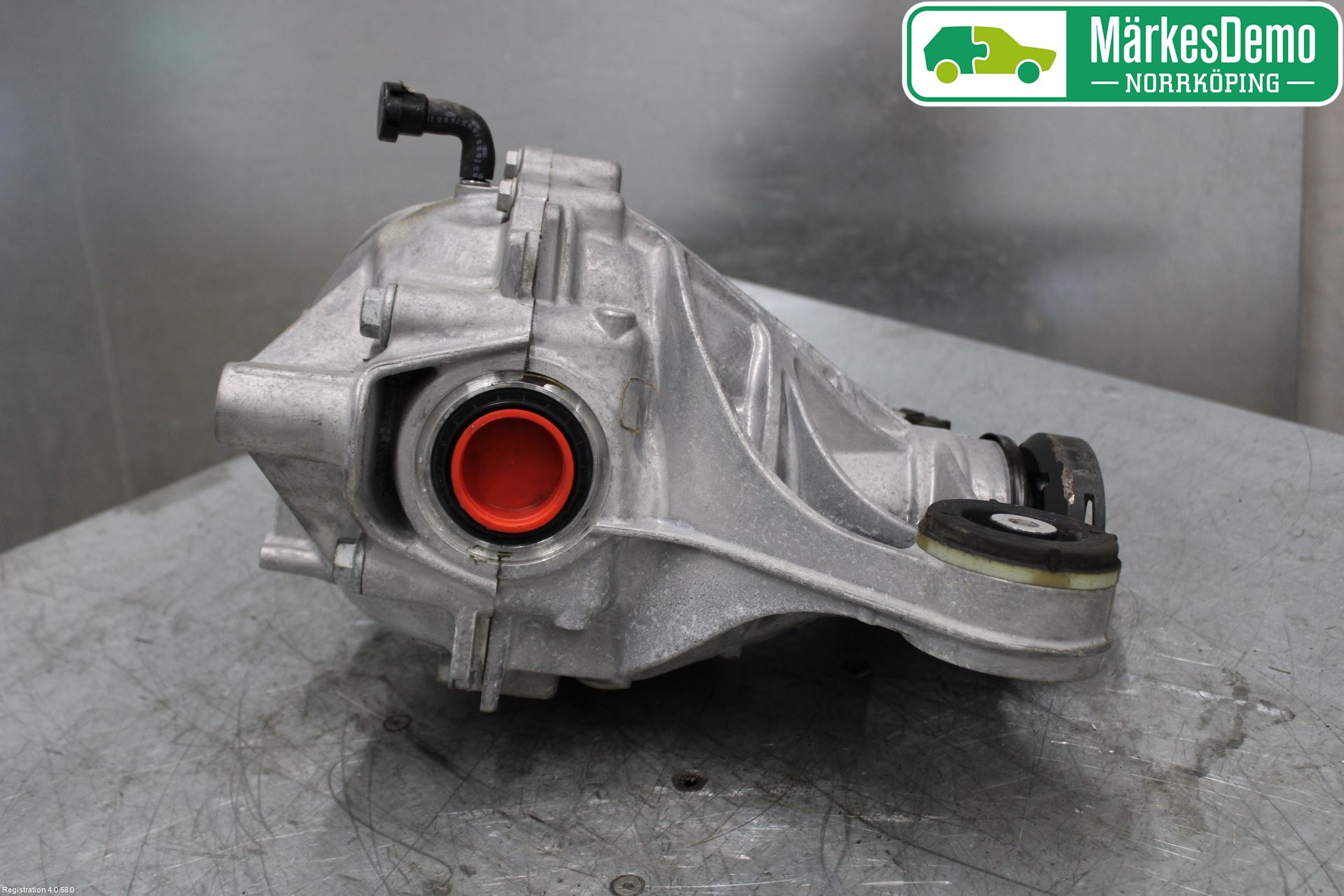 Jaguar XE (X760) 15-24 Bakaksel Kardang Bak -Diff