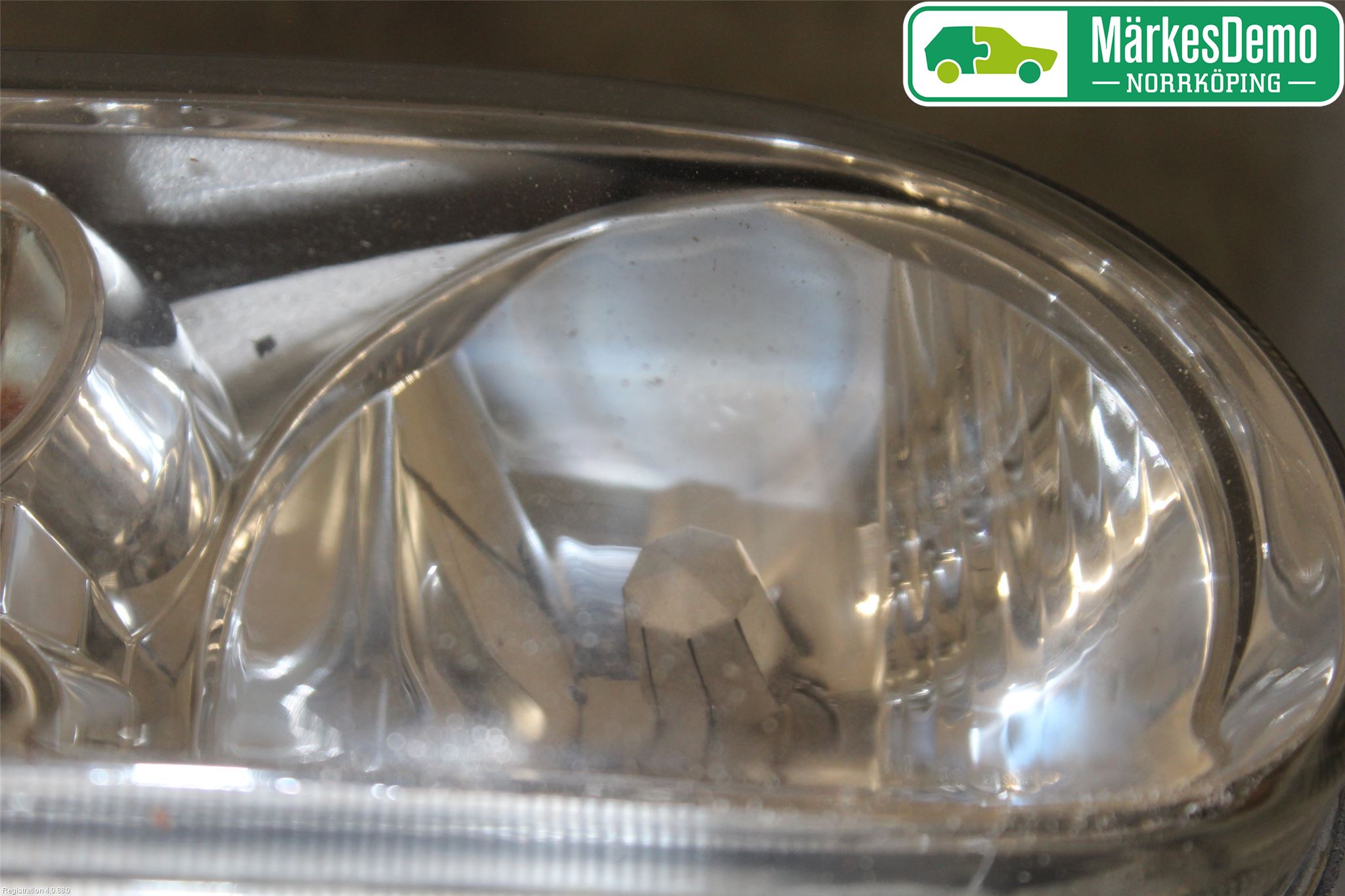 Volkswagen VW GOLF IV 98-06 Frontlykt Venstre