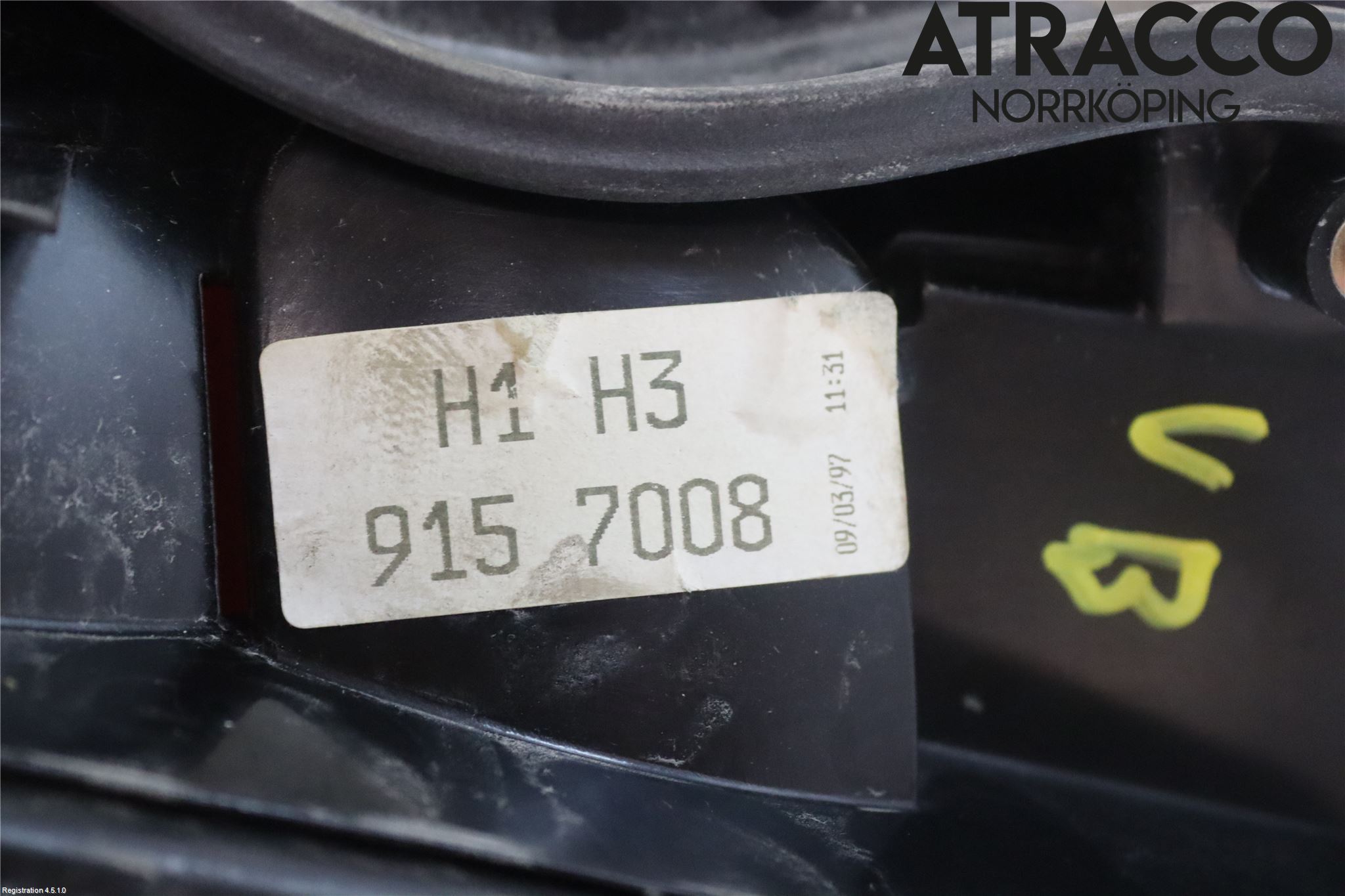 Volvo S70/V70/XC  97-00 Baklykt Venstre  På Luke(Indre