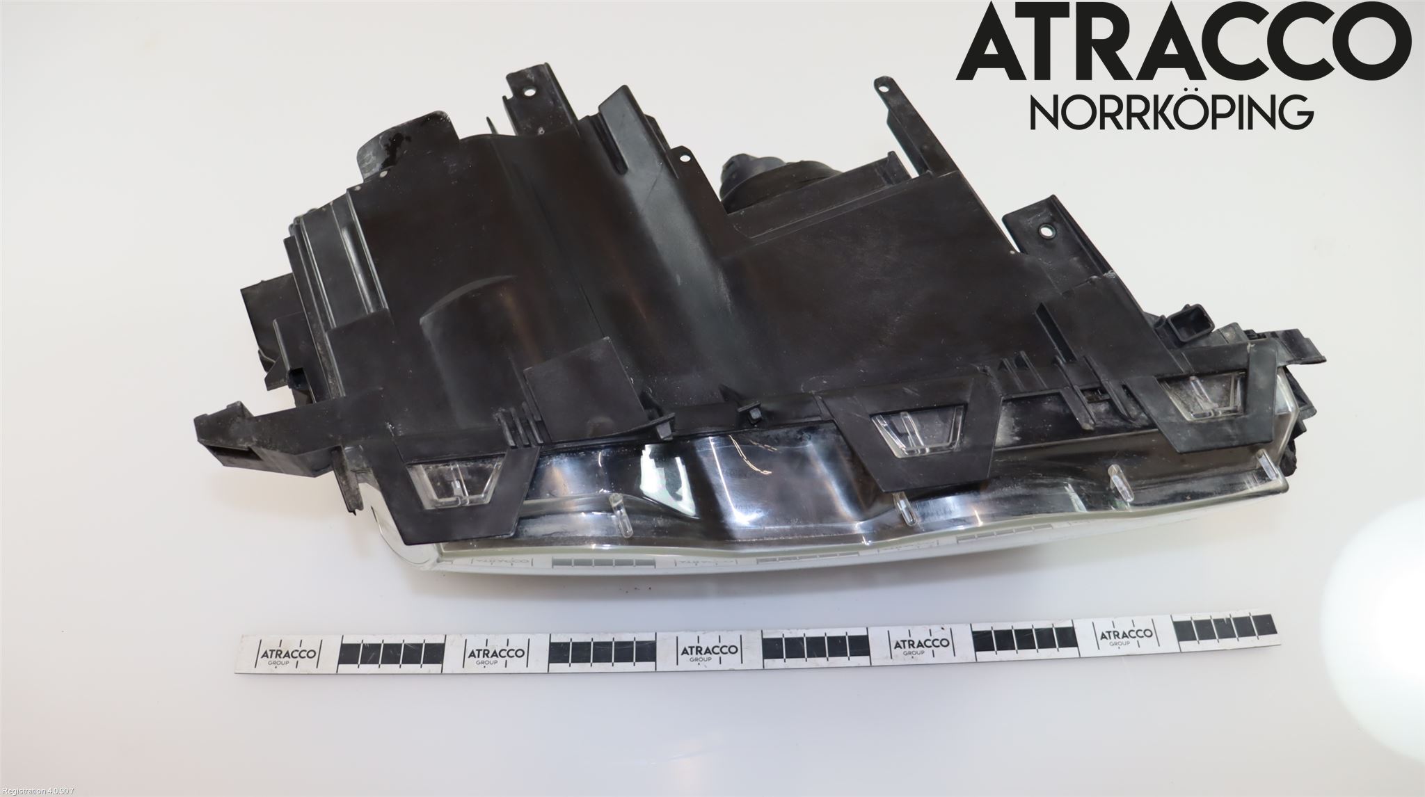 BMW 3 E46      98-05 Frontlykt Venstre