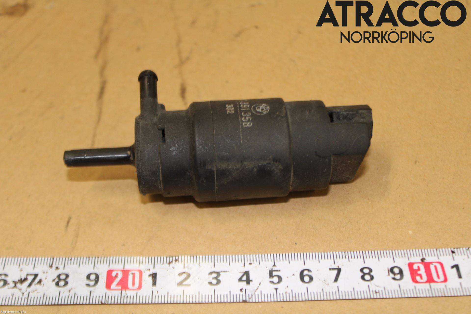 BMW 5 E34      88-96 Spylerpumpe Frontrute