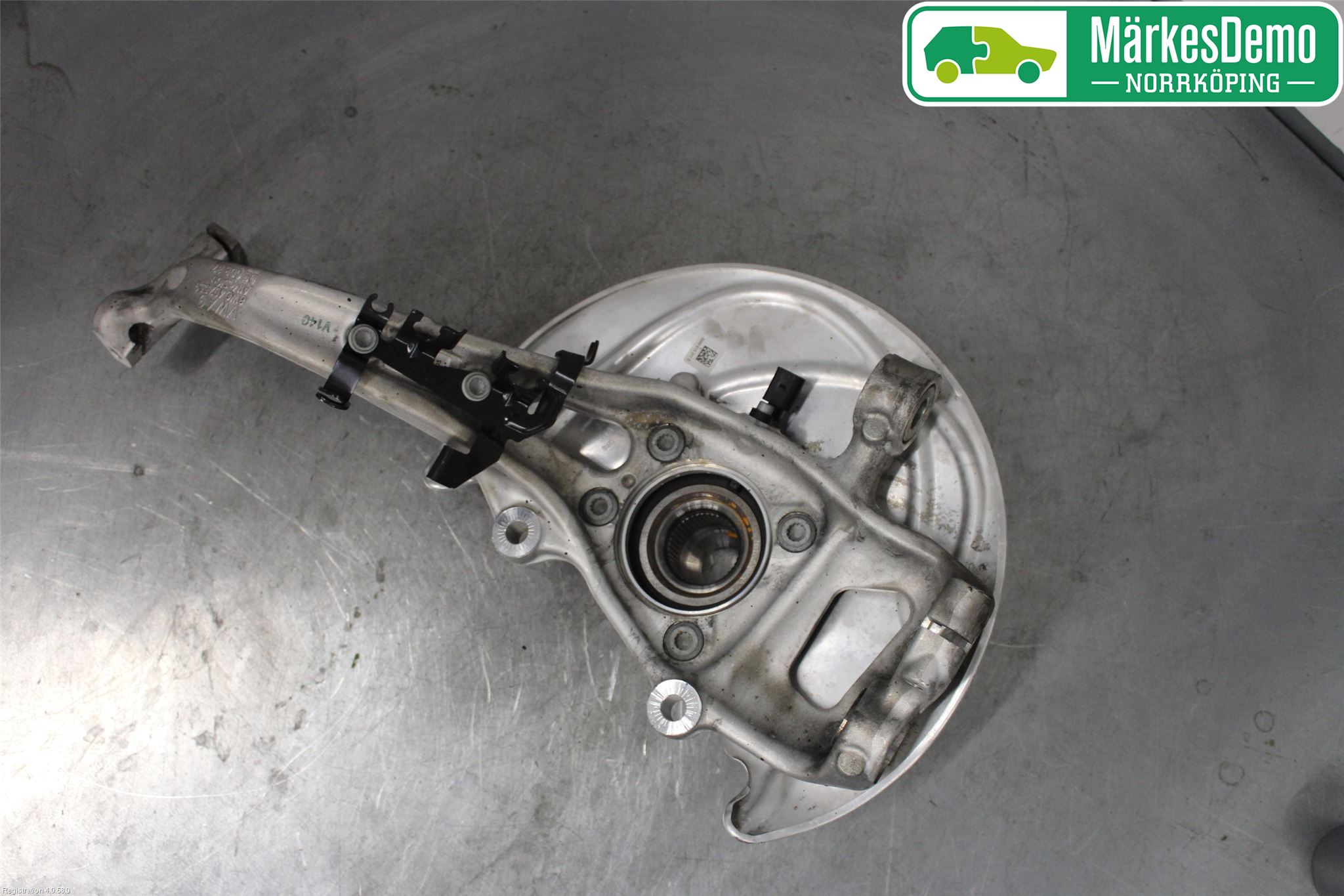 Audi A4/S4 B9 16-19 Spindel Vf