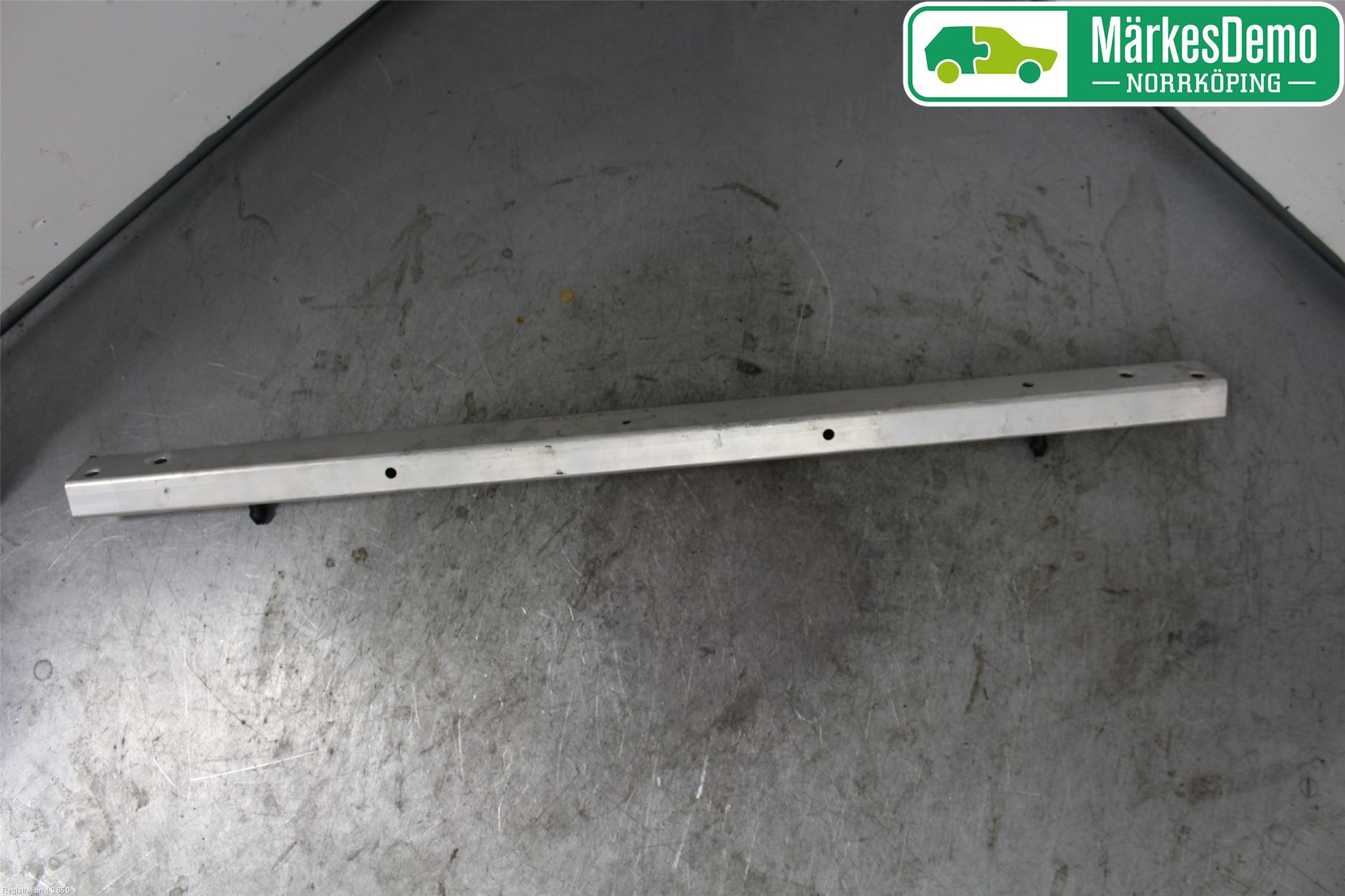 Audi Q7/SQ7 Frontplate Nedre