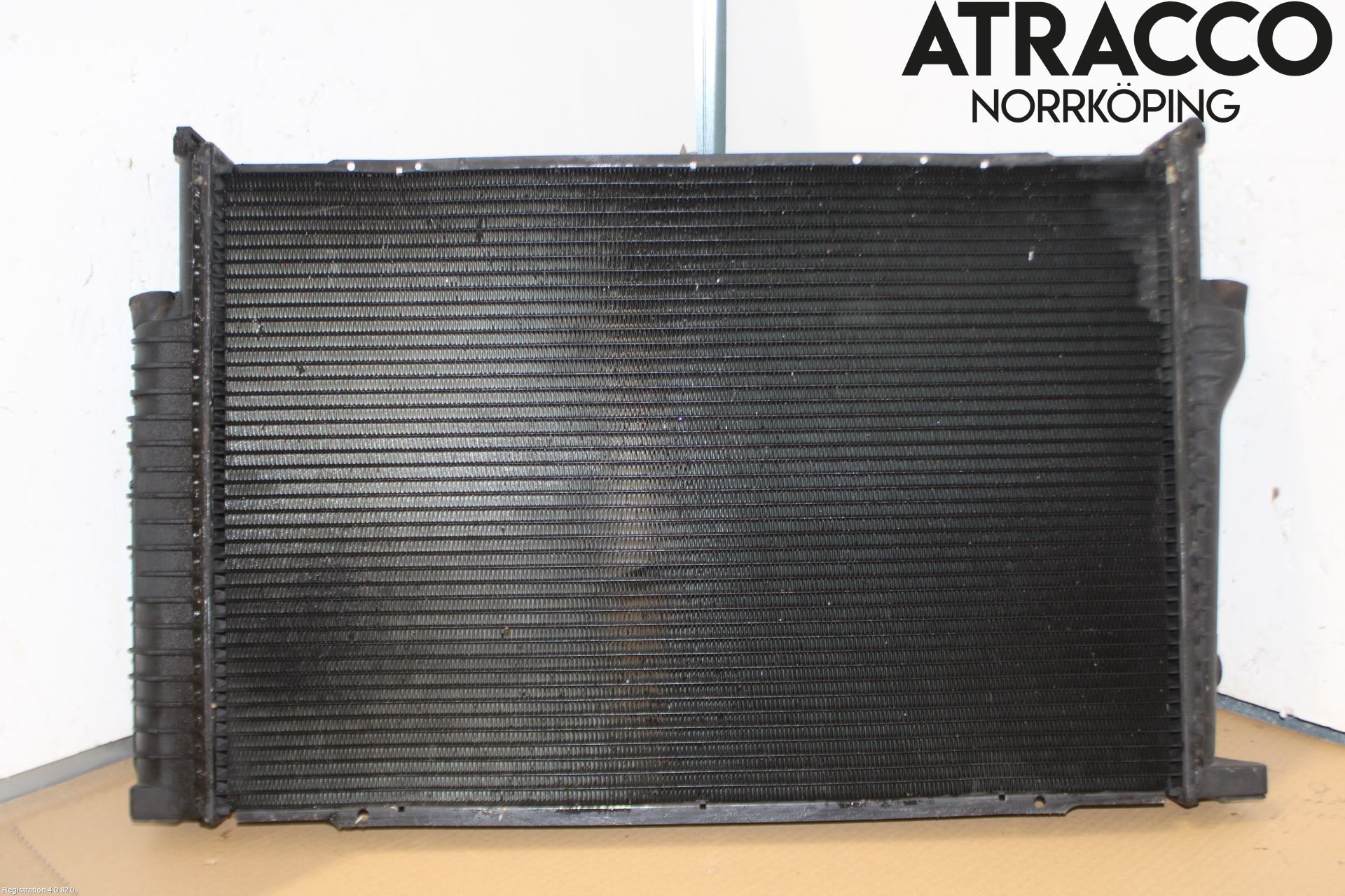 BMW 5 E34      88-96 Radiator Automat