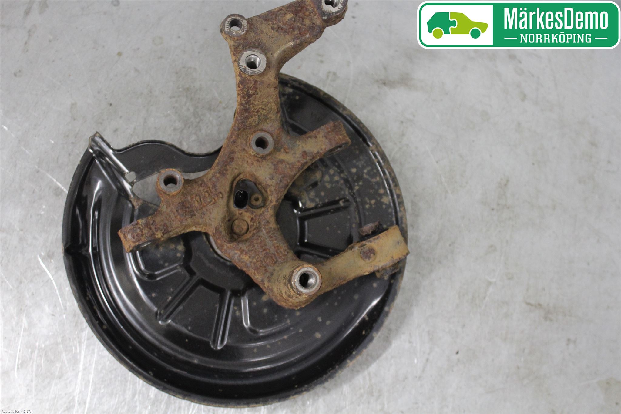Volkswagen VW GOLF VI 09-13 Spindel Vb