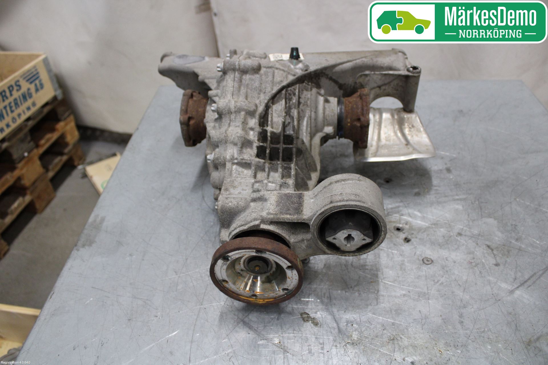 Audi A4/S4 B9 16-19 Bakaksel Kardang Bak -Diff