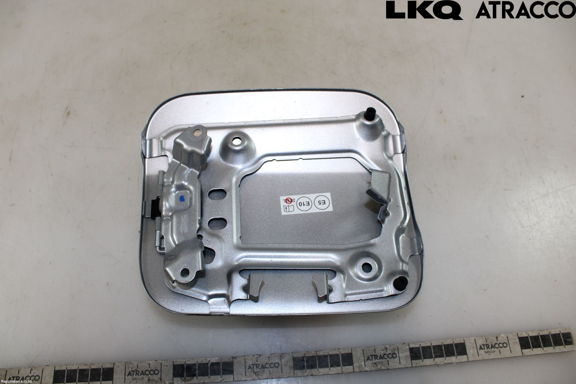 Toyota COROLLA CROSS XG10 22- Drivstoff Tankluke