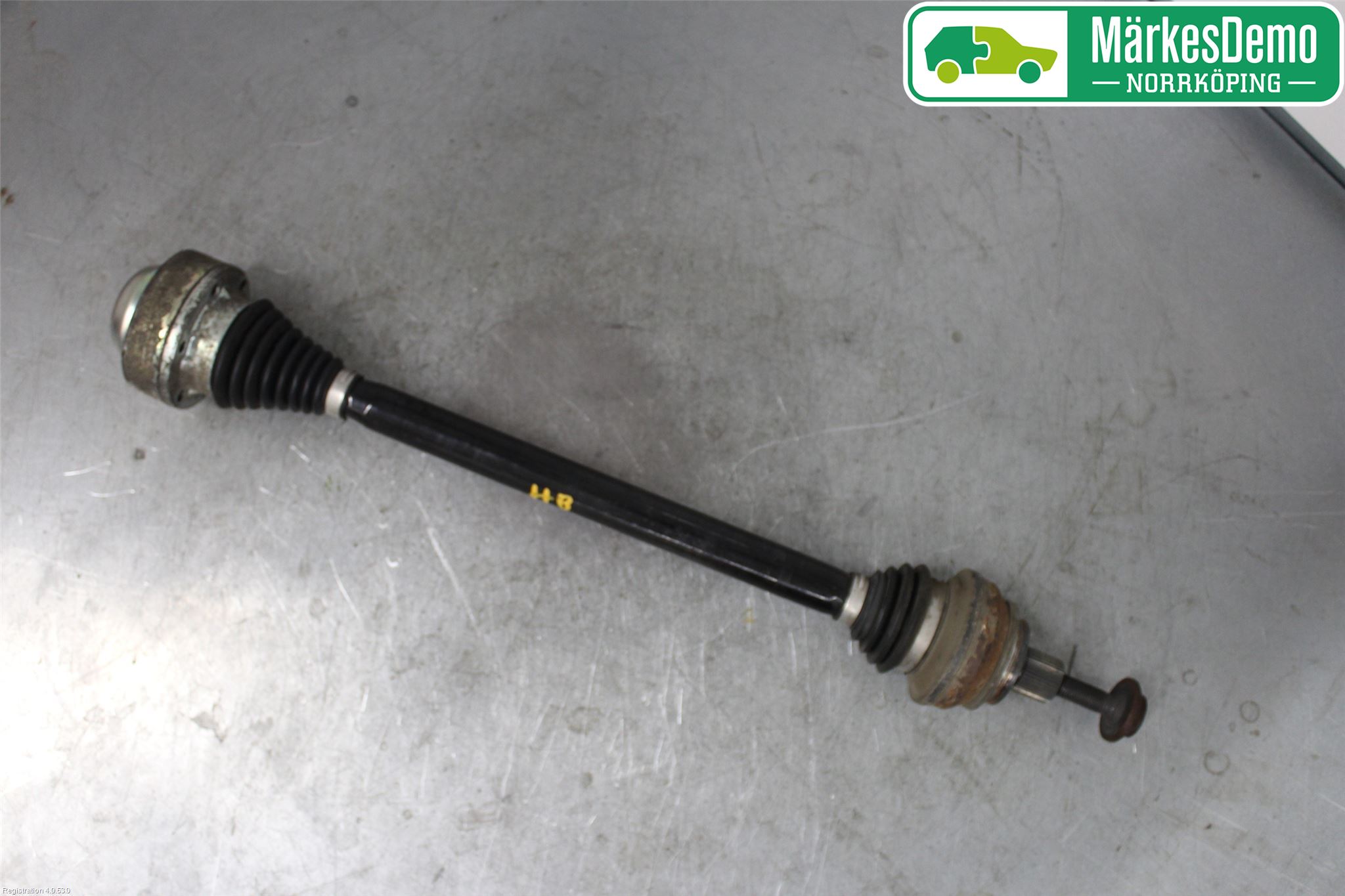Audi A4/S4 B9 16-19 Drivaksel Bak Kompl Høyre