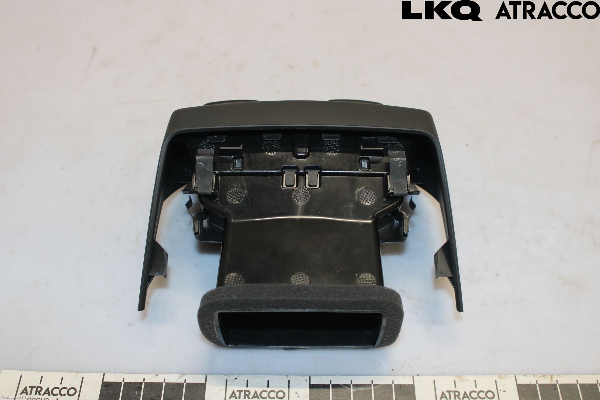 Audi Q4 E-TRON FZ 22- Dashbord Kanal - Dyse