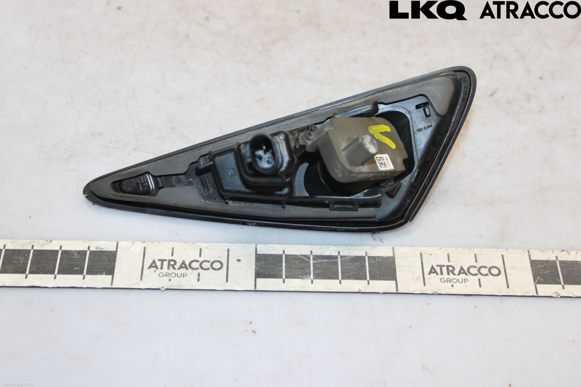 Tesla MODEL 3 17- Parkeringshjelp Kamera
