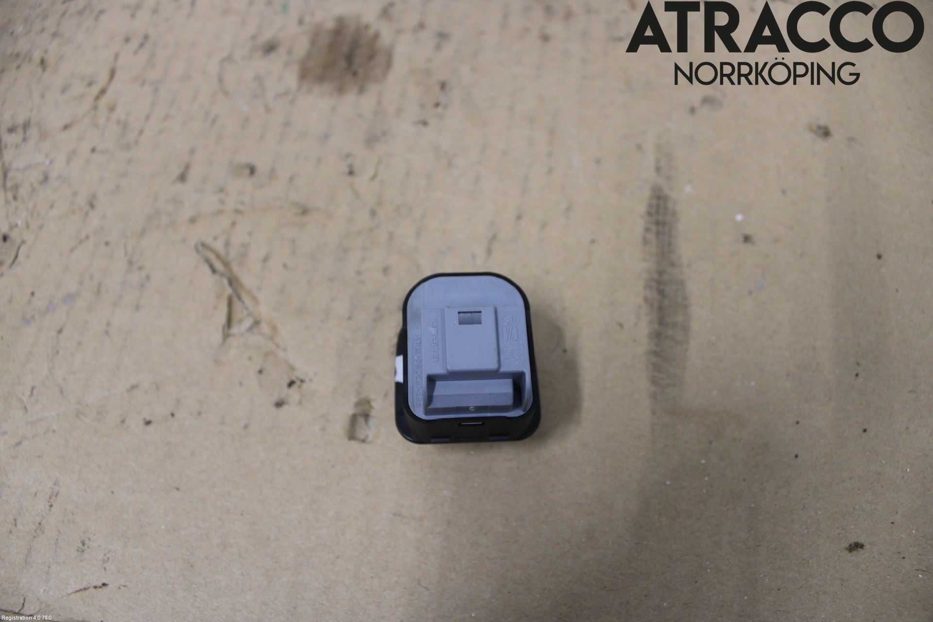 Skoda SUPERB 09-15 Bryter Speil