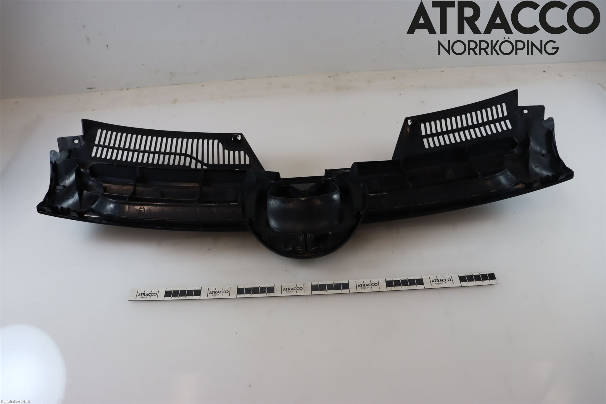 Volkswagen VW GOLF V 04-09 Grill Komplett
