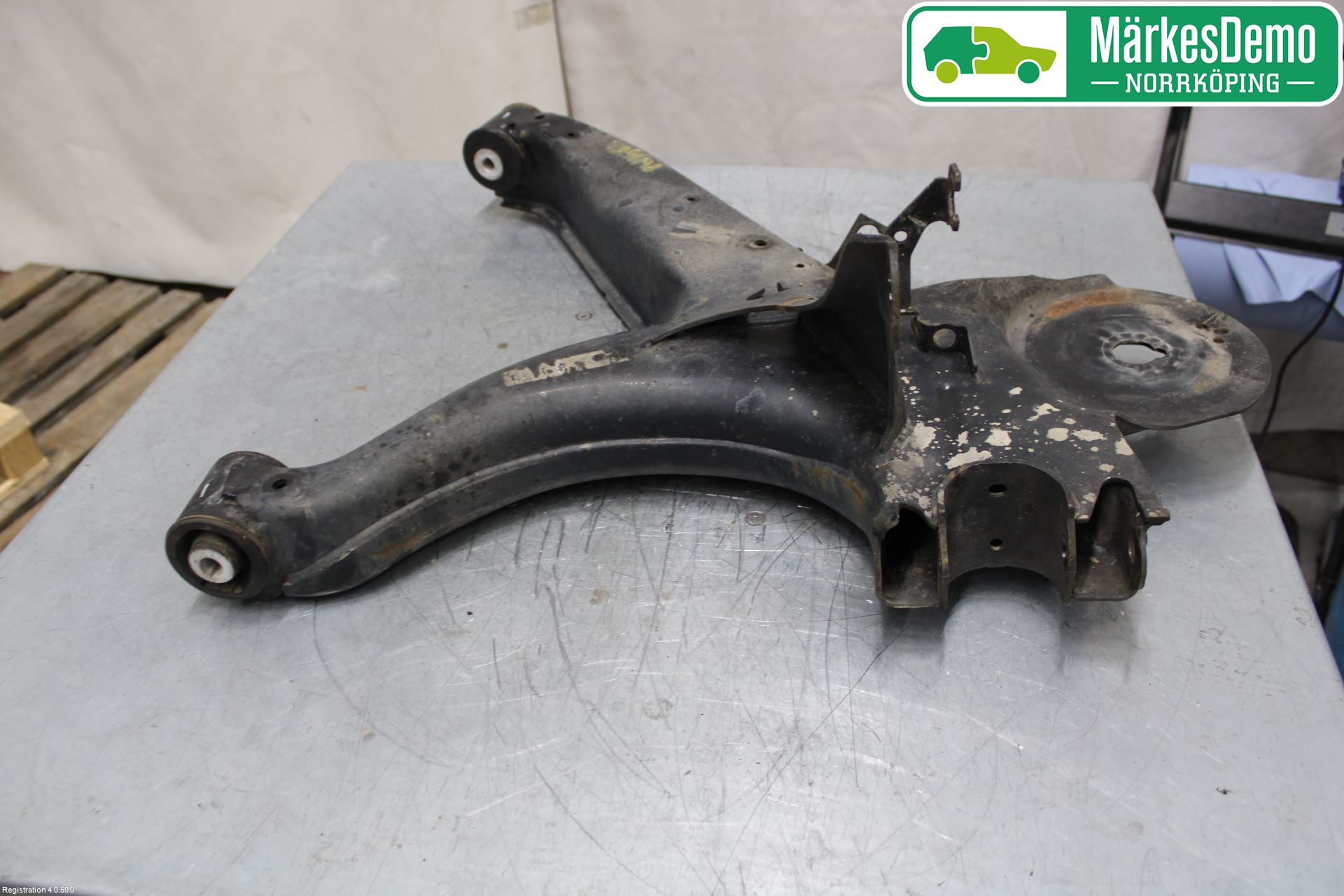 Mercedes-Benz MB VITO/V-KLASS (W640,W447,W448) 14- Bærearm Bak Venstre