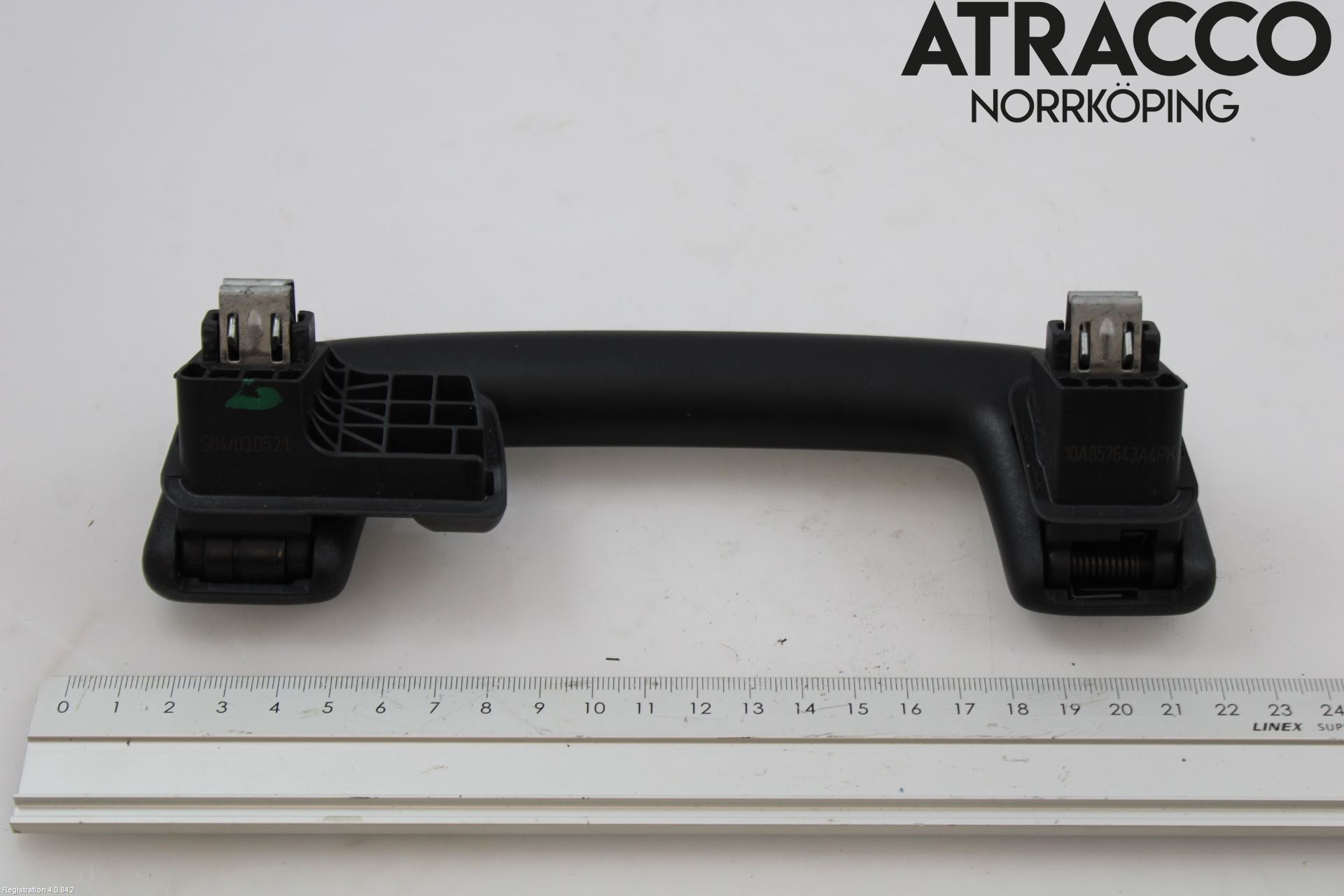 Skoda ENYAQ iV 21- Innrhandtak I Taket