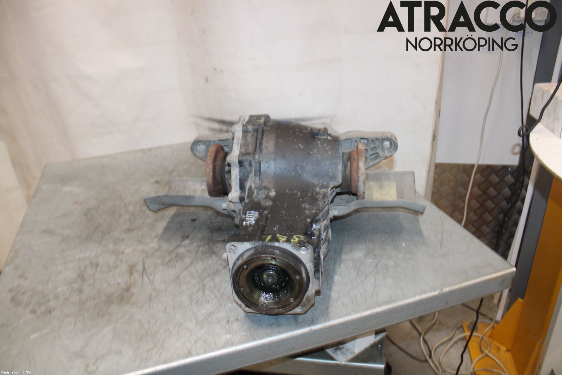Audi A4/S4 01-05 Bakaksel Kardang Bak -Diff