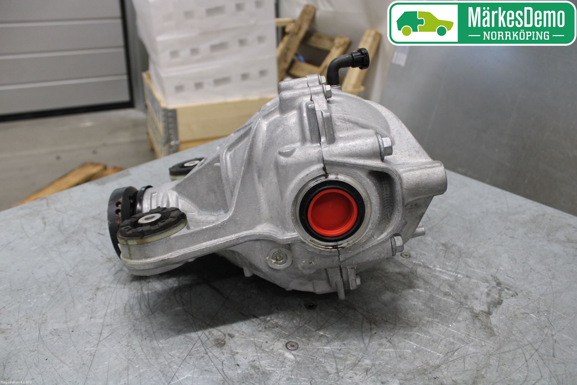 Jaguar XE (X760) 15-24 Bakaksel Kardang Bak -Diff