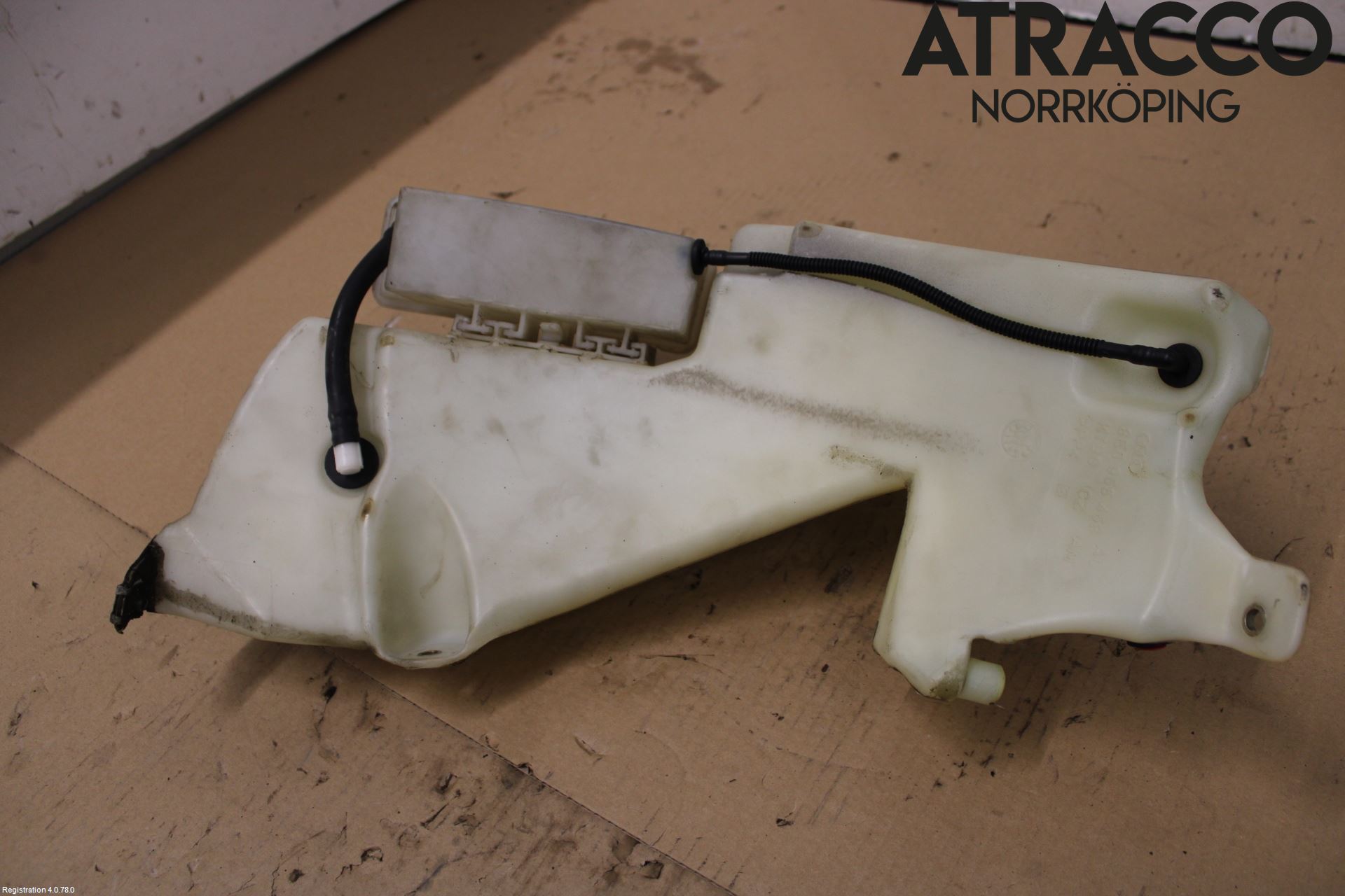 Audi A4/S4 01-05 Spylerbeholder Frontrute-Lykte