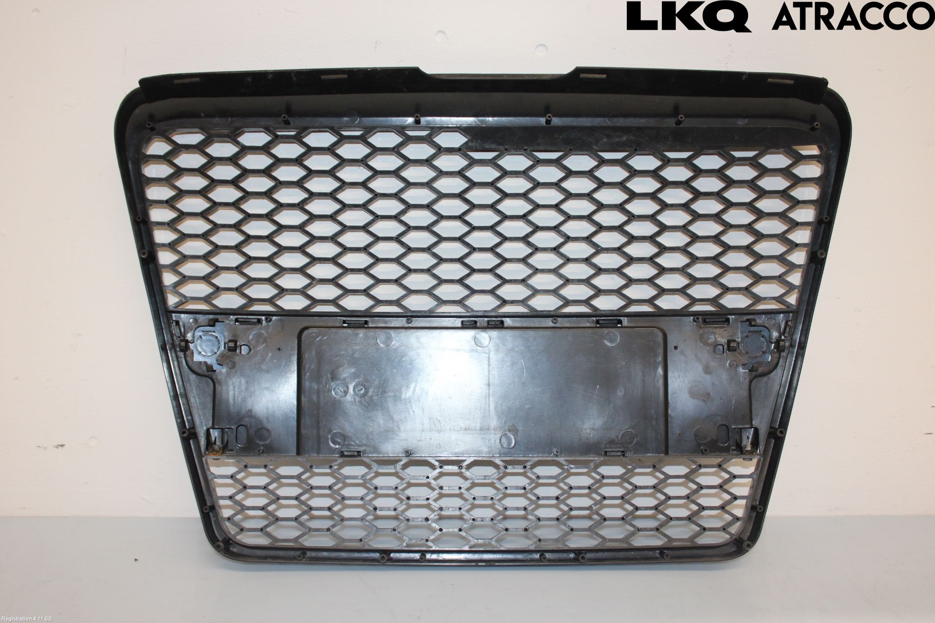 Audi A6/S6     05-11 Grill Komplett