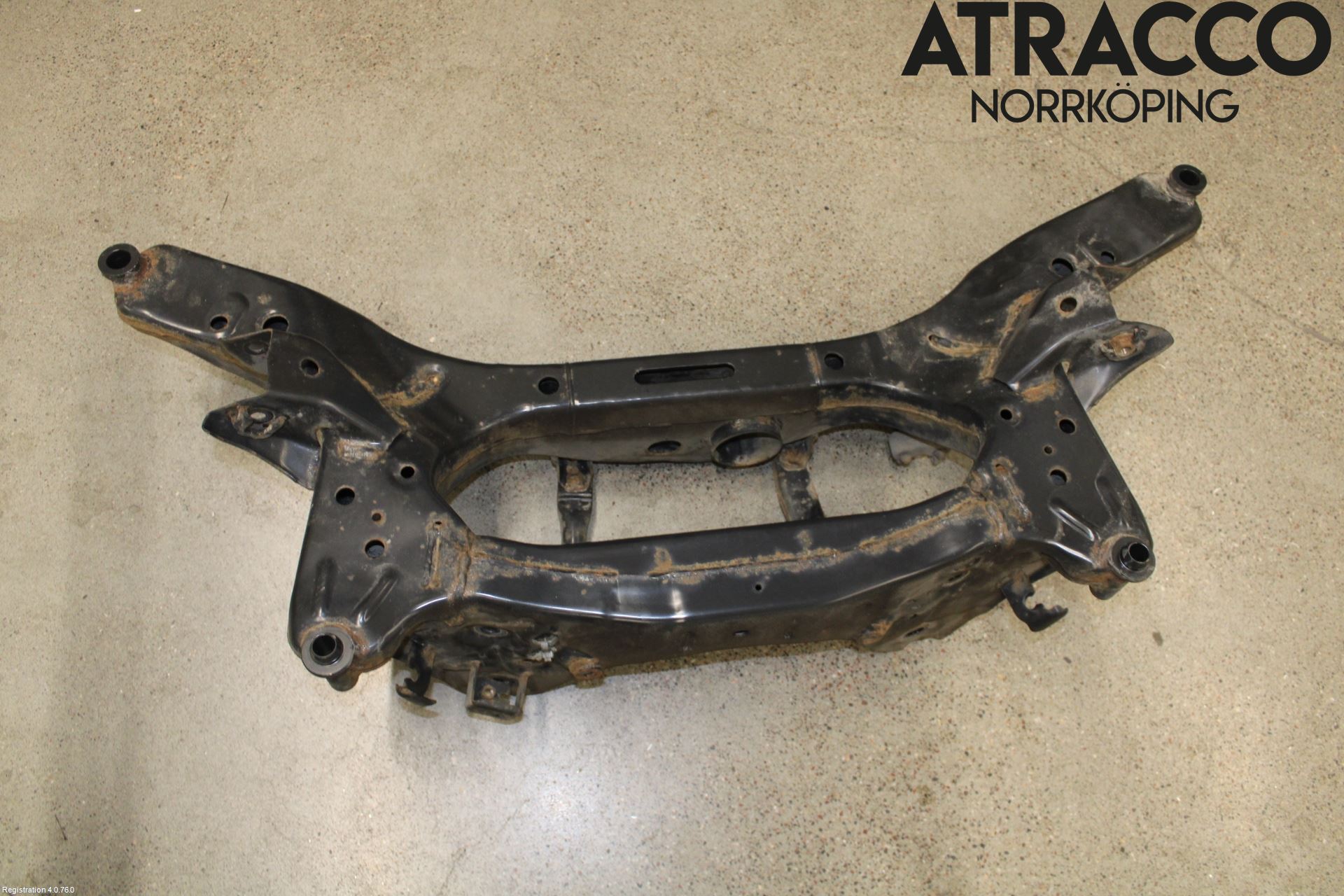 Nissan QASHQAI 14-17 Bakaksel Feste Travers-Ramme